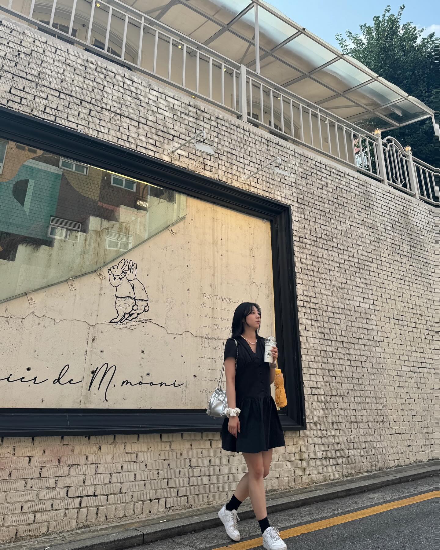 흔들린것까지가 갬성이야🎀🖤