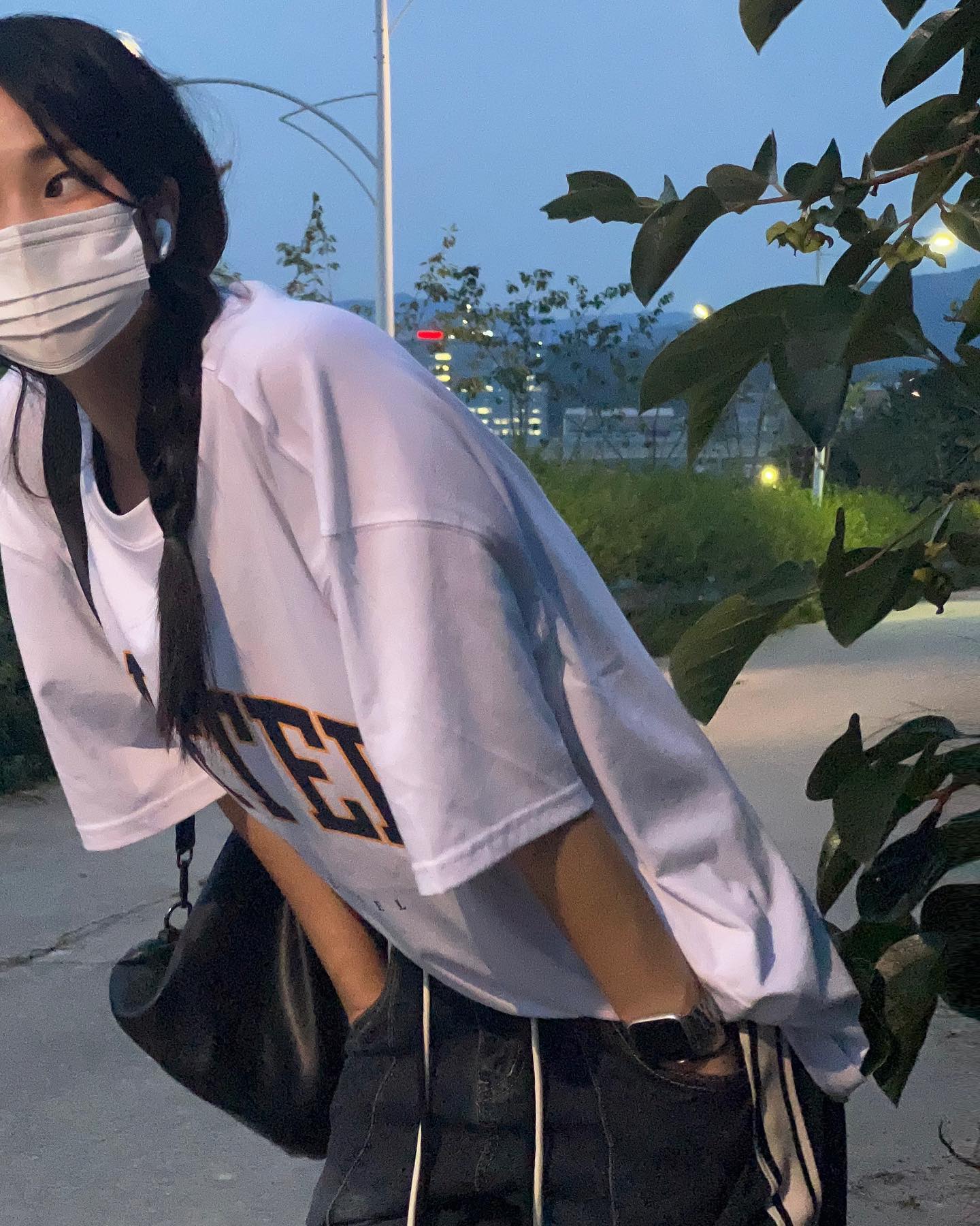 🏷️#협찬 starterblack.kr 

스타터블랙라벨 티셔츠 입는순간 너무 시원해서 올 여름 
제 교복이 될거같은데요😚🩵

넘 이뿐 티셔츠 감사합니다아❕
.
.
.
#광고 #제품제공 #스타터블랙라벨 #onthelook #스타터 #온더룩 #오늘뭐입지 #옷입는사람들 #starterbyontl #byontl #패션스타그램일상 #패션계정맞팔 #코디추천 #여름 #여름코디 #티셔츠코디 #티셔츠추천 #99년생 #오오티디 #오오티디룩 #ootd #fashion #대구 #첫줄 #likesforlike #f4f