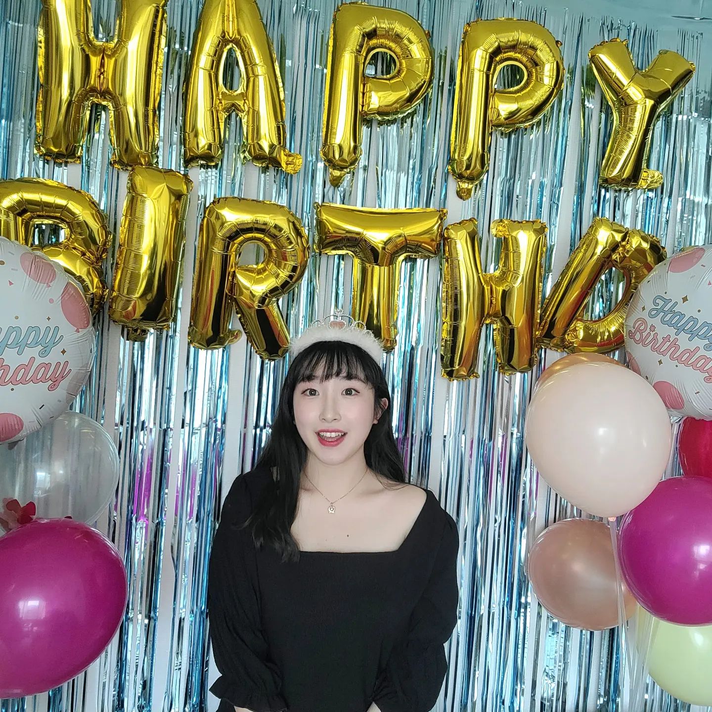 ⒽⒷⒹ ⓉⓄ ⓂⒺ
생일 축하해주셨던 모든 분들 정말 진심으로 감사 드려요 🤗💖 여러분들 덕분에 너무나도 즐거운 하루였어요 🫶
