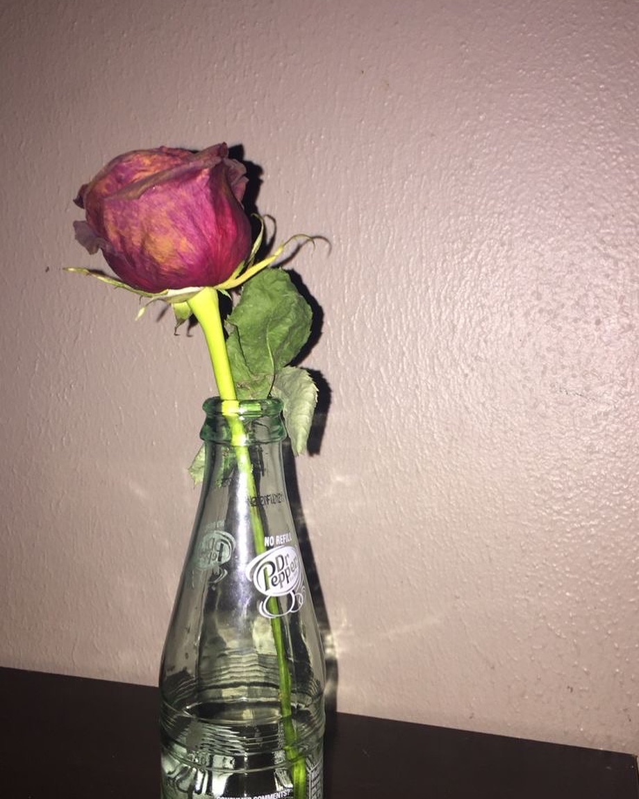🥀