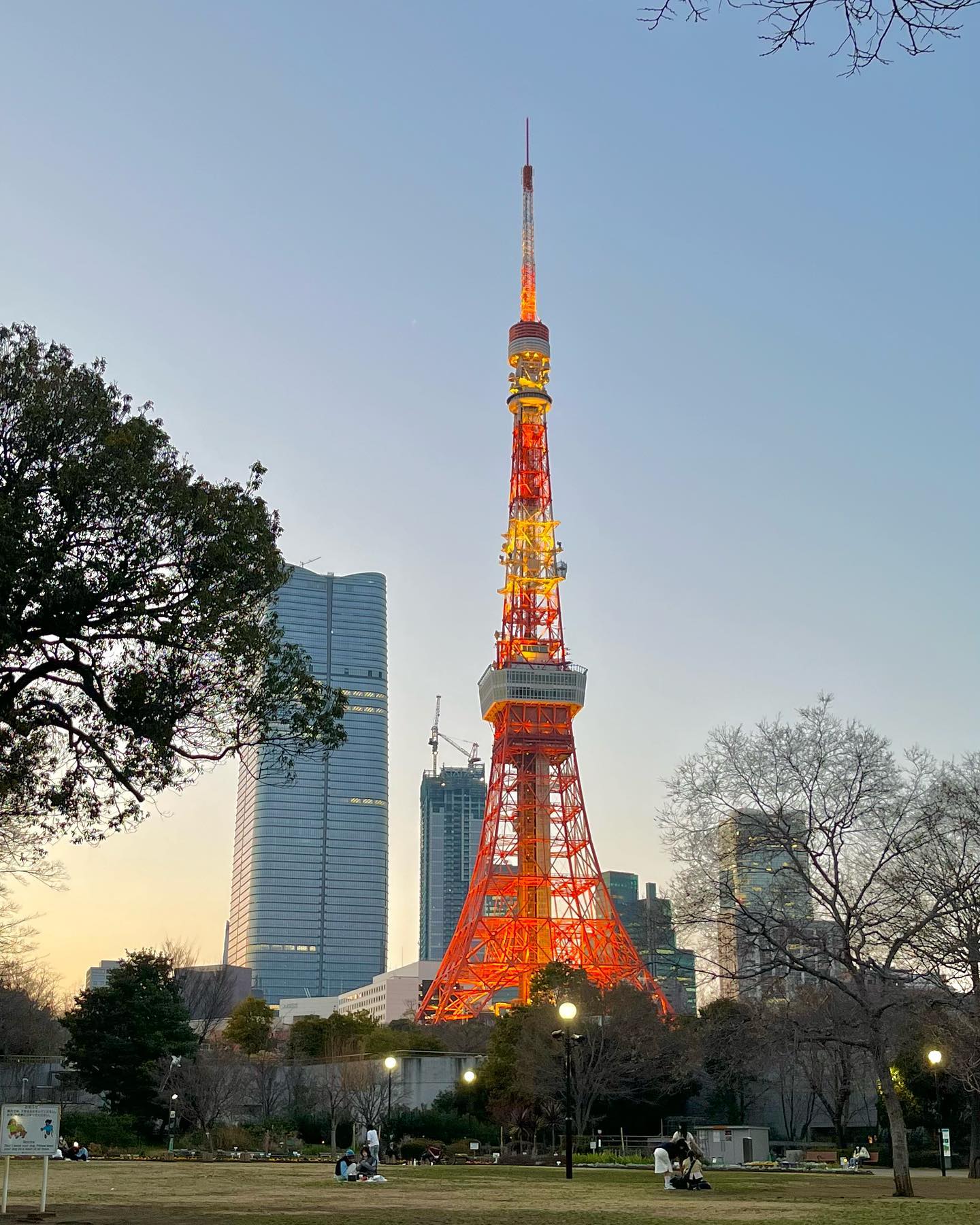 🗼