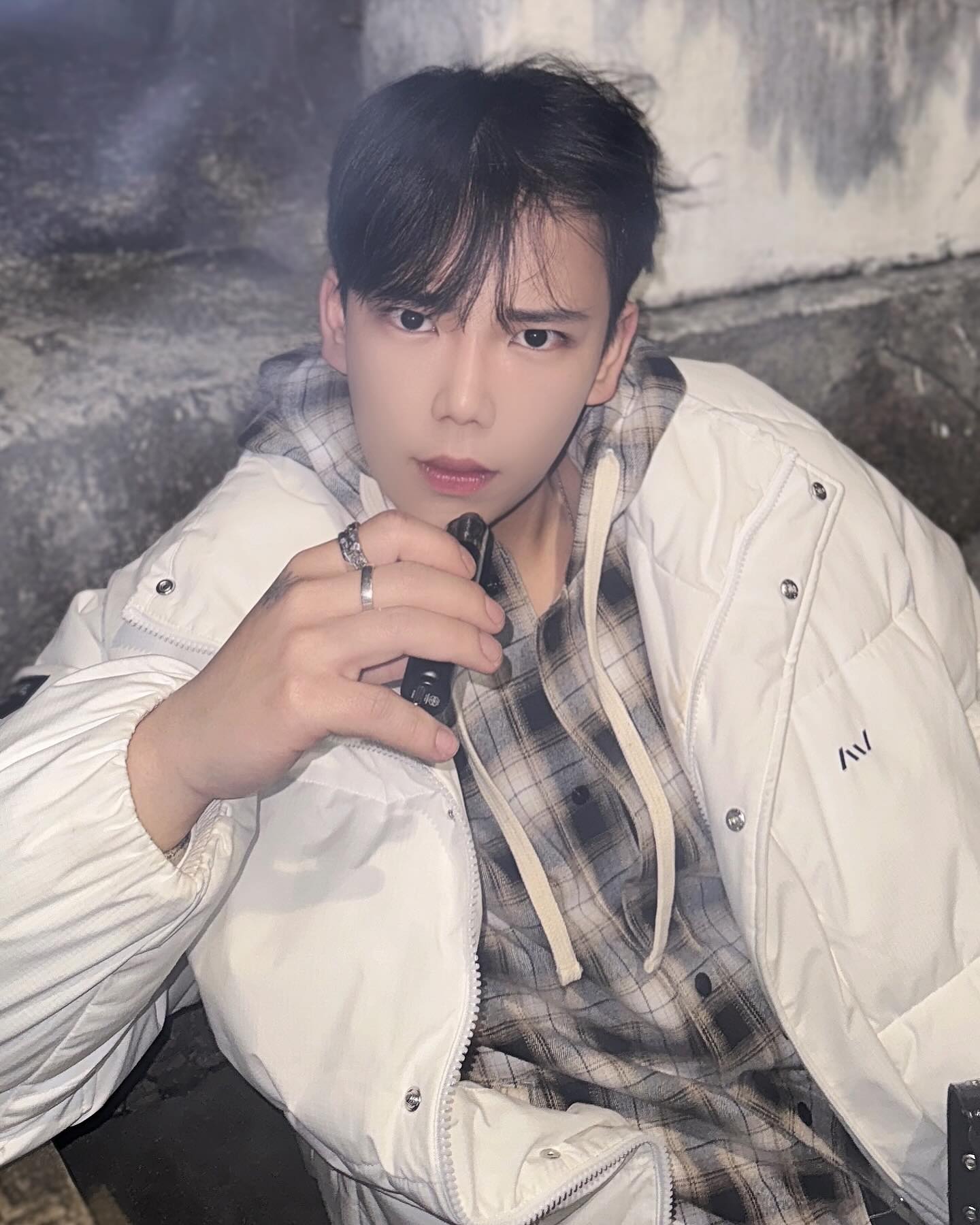 #협찬 siasiu_cp 
.
.

📌<닷스틱 레보 v1.5> 입호흡용 전자담배😆 
5분이면 완충되는 빠른 충전속도로 서브용 전자담배로
완전 탁월하다고~!🥳 
발라리안 맥스와 번갈아면서 사용중인데 너무 만족!
단맛 물린다 싶을 때 체인지 해서 사용하니 편—안하네요🙂