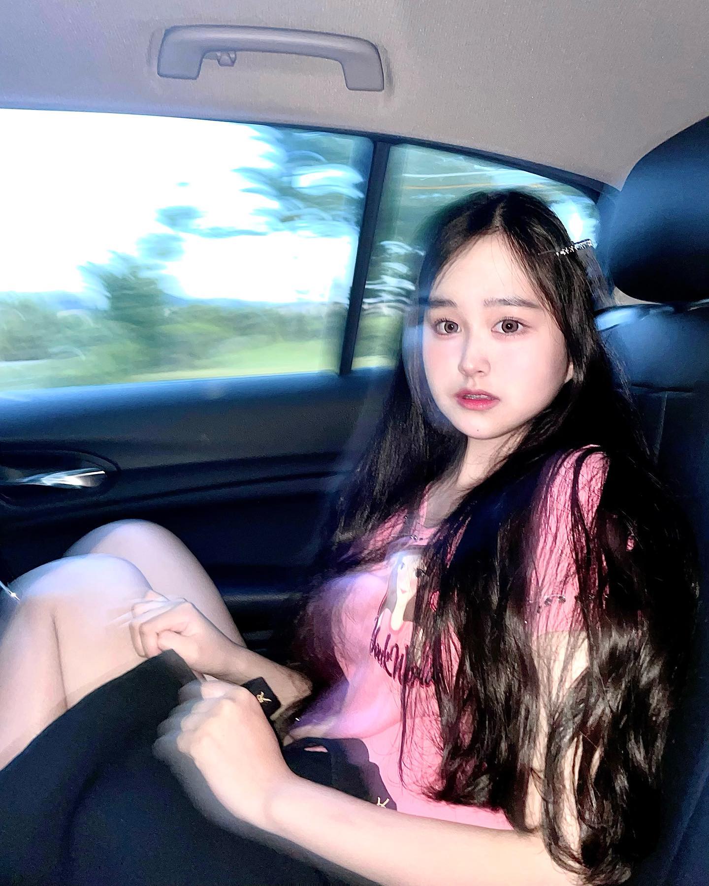 📸