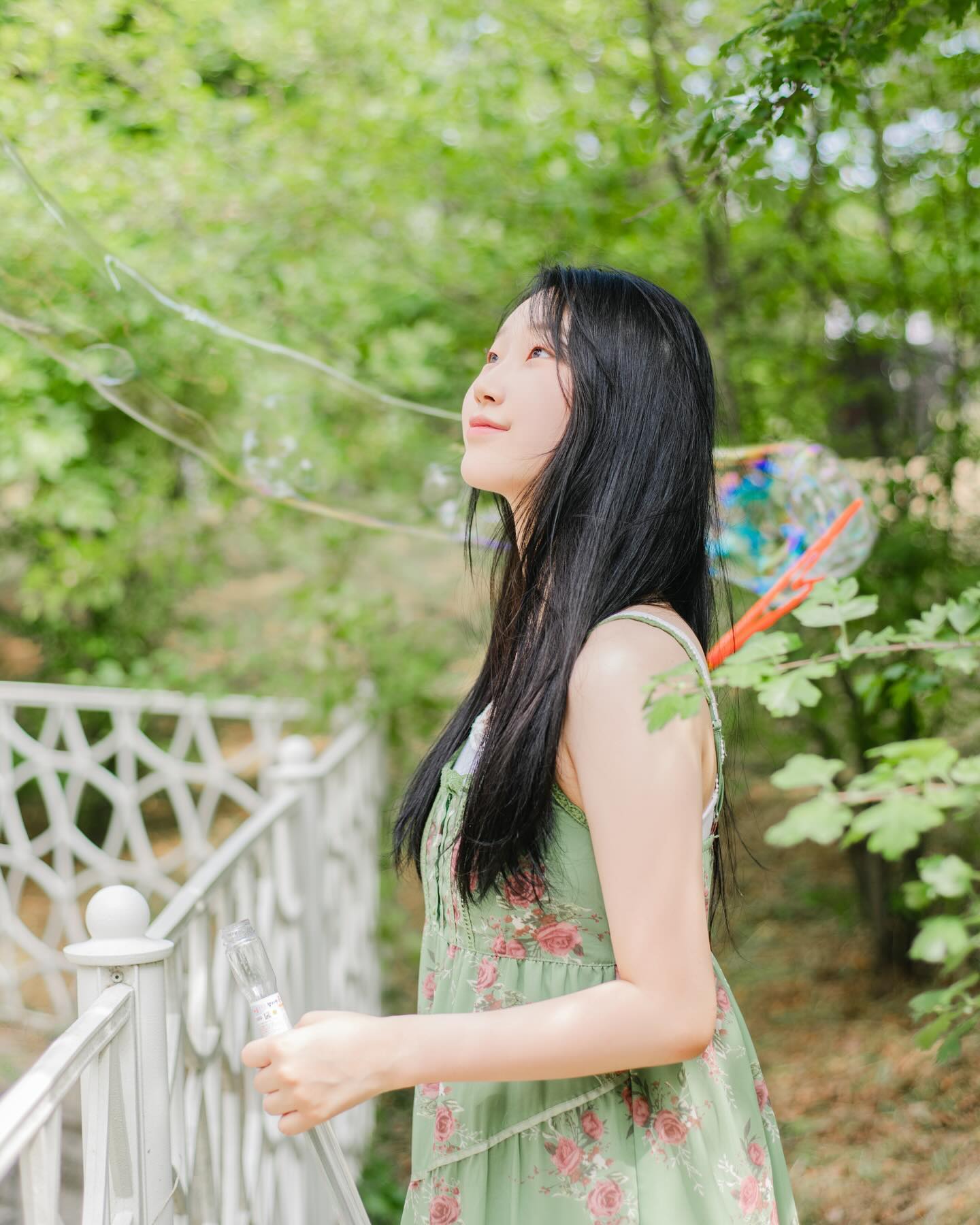 비눗방울 놀이 ><!! ☀️🌿🫧
.
.
.
hyeya_pic 

#혜야사진관 #스냅모델 #상호무페이 #모델 #상호무페이모델 #상호무페이촬영 #일반인모델 #사진모델 #개인작업 #모델포트폴리오 #야외스냅 #스냅사진 #스냅촬영 #비눗방울 #스냅 #여름스냅 #첫스냅 #촬영문의dm
