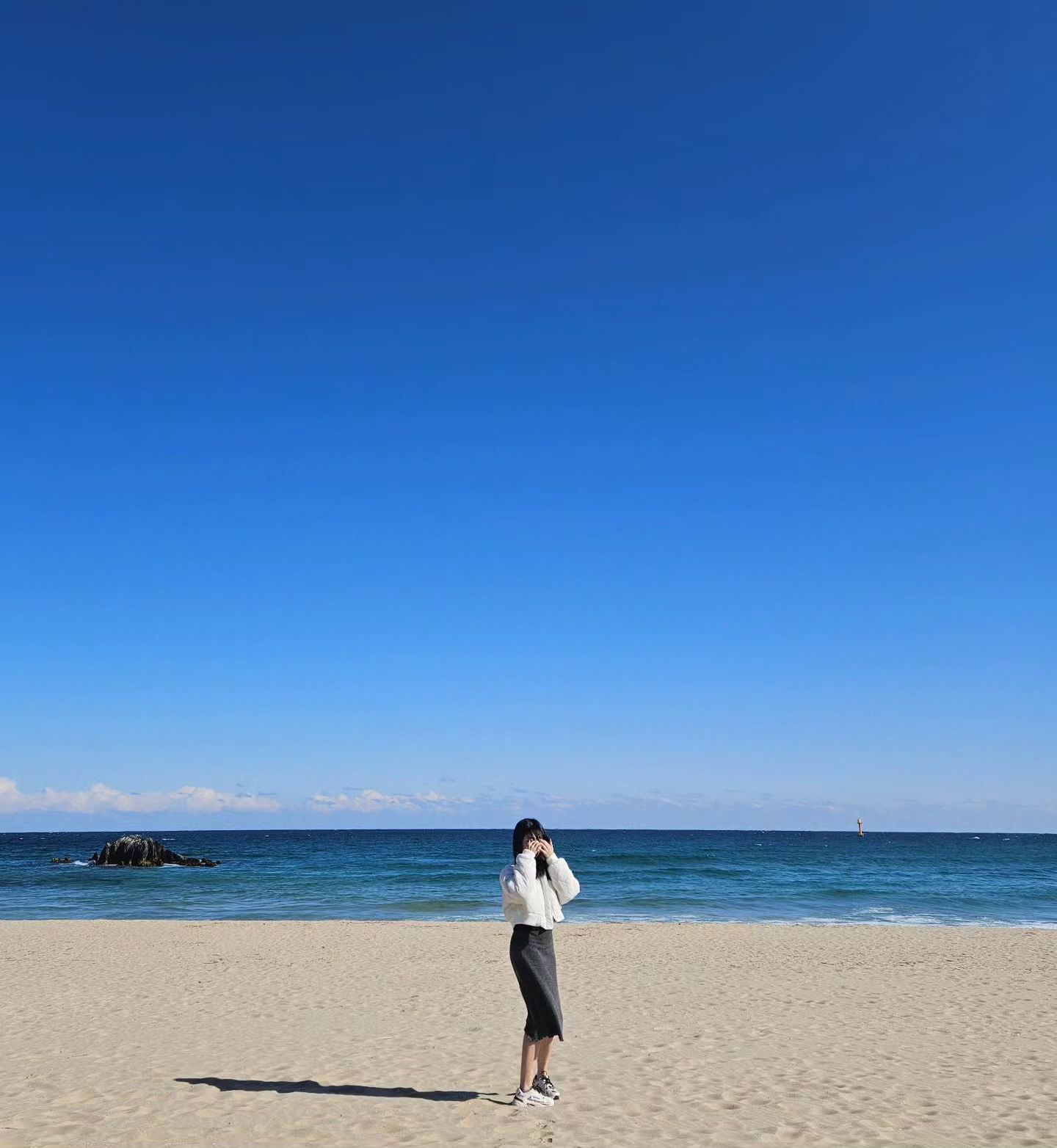 동해바다 너무 이쁘자나🌊

#강원도 #강원도여행 #동해여행 #동해바다  #해랑전망대 #도깨비골스카이밸리 #추암해수욕장 #한섬해수욕장  #여행스타그램 #황금박쥐동굴 #travelgram #travel #donghae #instatravel #instadaily #instagood