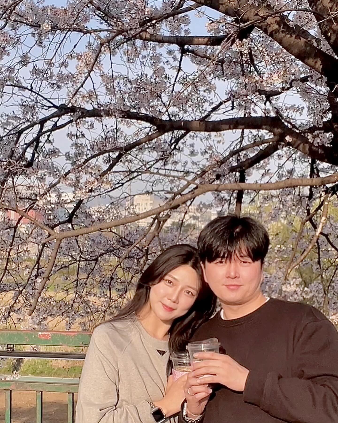 ⠀
연애기간이 늘어남에 같이 늘어가는 오빠의 사진실력📸🌸💓