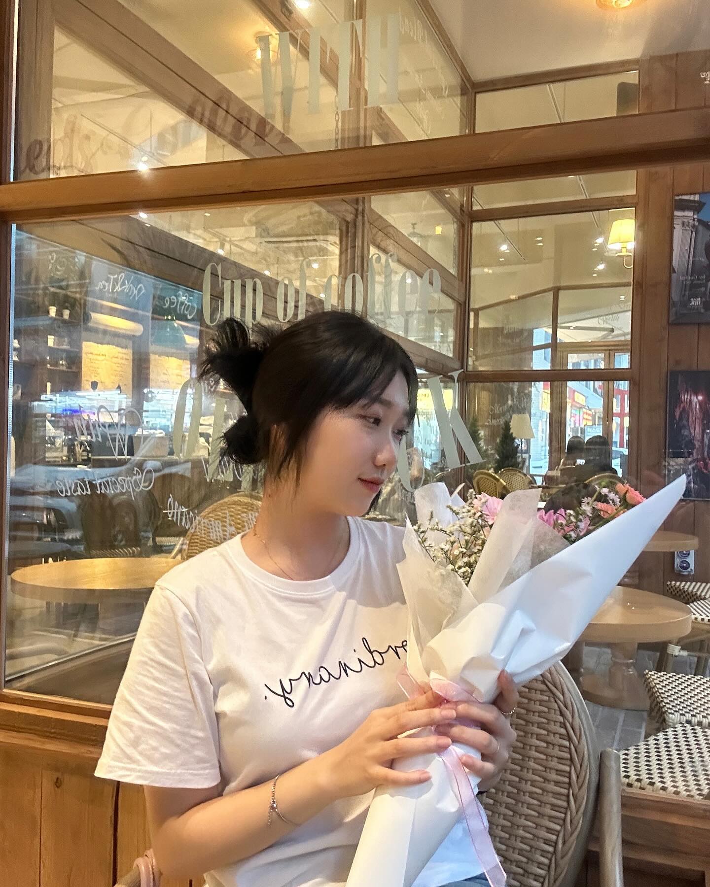 💐
#축하해줘서고마워#꽃선물#🍀