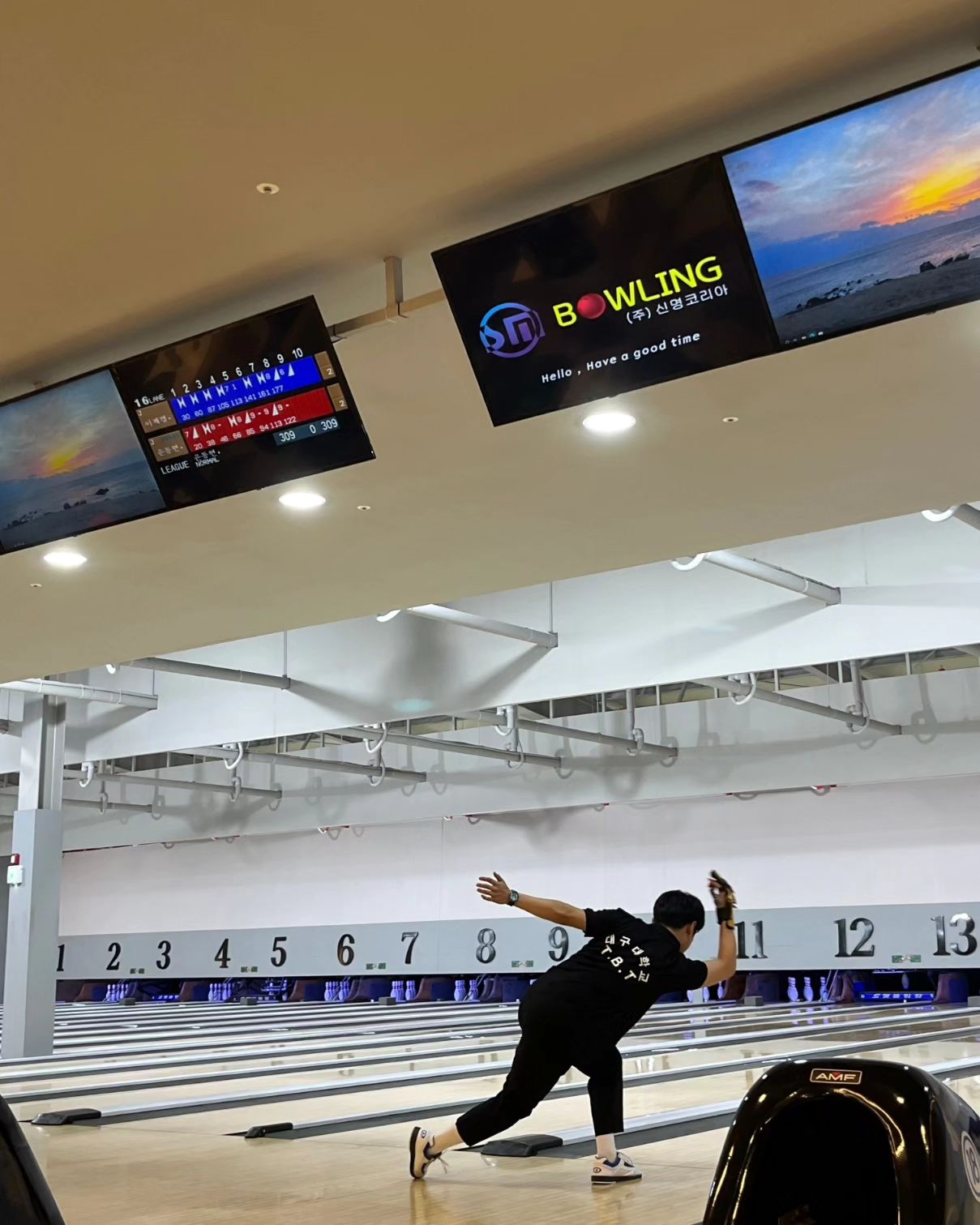 배운게 참 많았던 대회🎳
.
.
.
.
#볼링 #대회 #대구대 #tbt #아대볼러 #볼링대회 #퍼펙트 #치고싶다 
#팔로우 #맞팔해요 #맞팔 #선팔맞팔 #좋반 #좋아요 #팔로우 #맞팔환영 #맞팔해요 #선팔하면맞팔 #선팔 #follow4like #인스타 #followforfollowback #likeforlikes #like4follow #f4f #ootd #dm #instagram #instagood