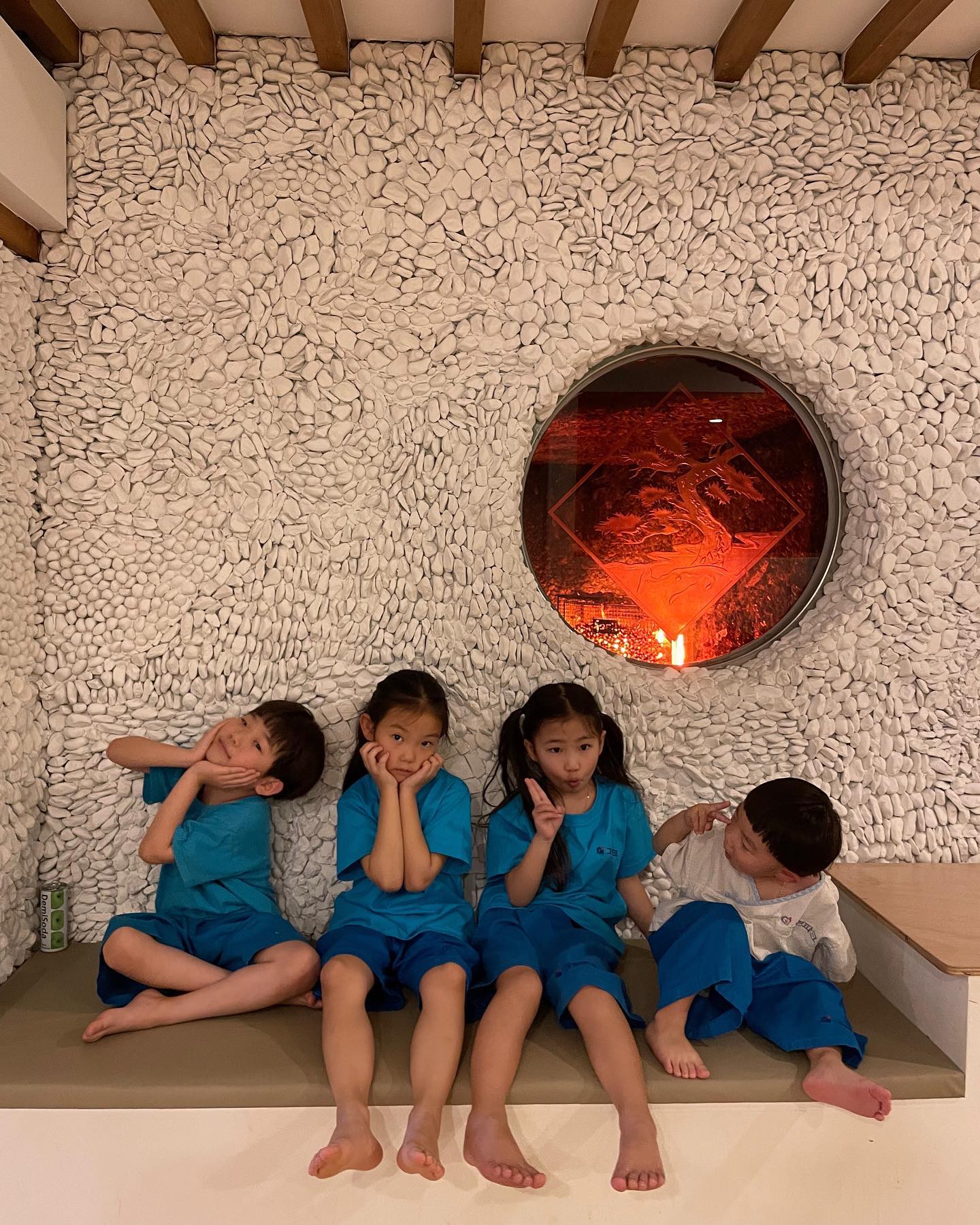 추우니깐 찌임지일봐앙🔥