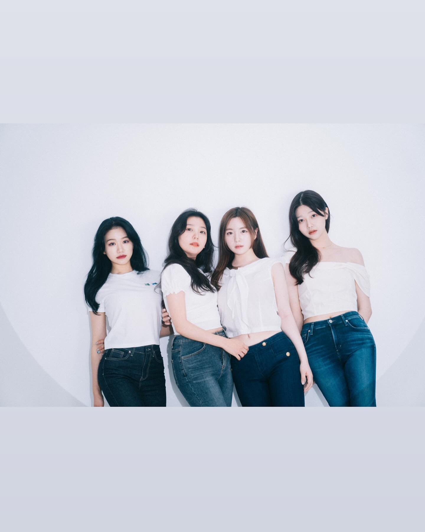 🤭
양서녕, 17년 연습생 생활 종지부…6일 가요계 정식 데뷔 …!! [폰뉴스]