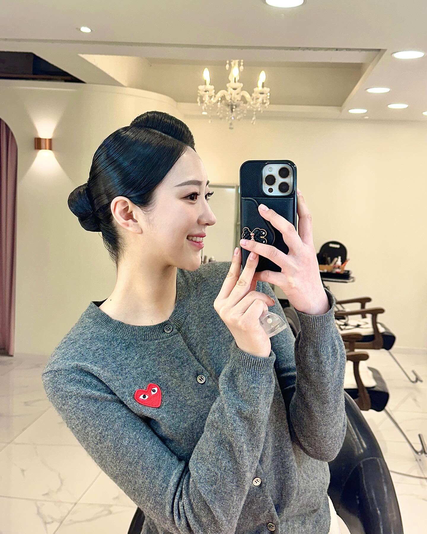 추억팔이 - ing 🩶
.
.
.
.
.
#어피 #프로필촬영 #프로필메이크업 #승무원메이크업 #메이크업 #헤어 #메이크업샵 #승무원 #예승이 #인하공전 #인하공업전문대학 #항공과 #항공운항과 #서비스 #샵 #거울샷 #거울셀카