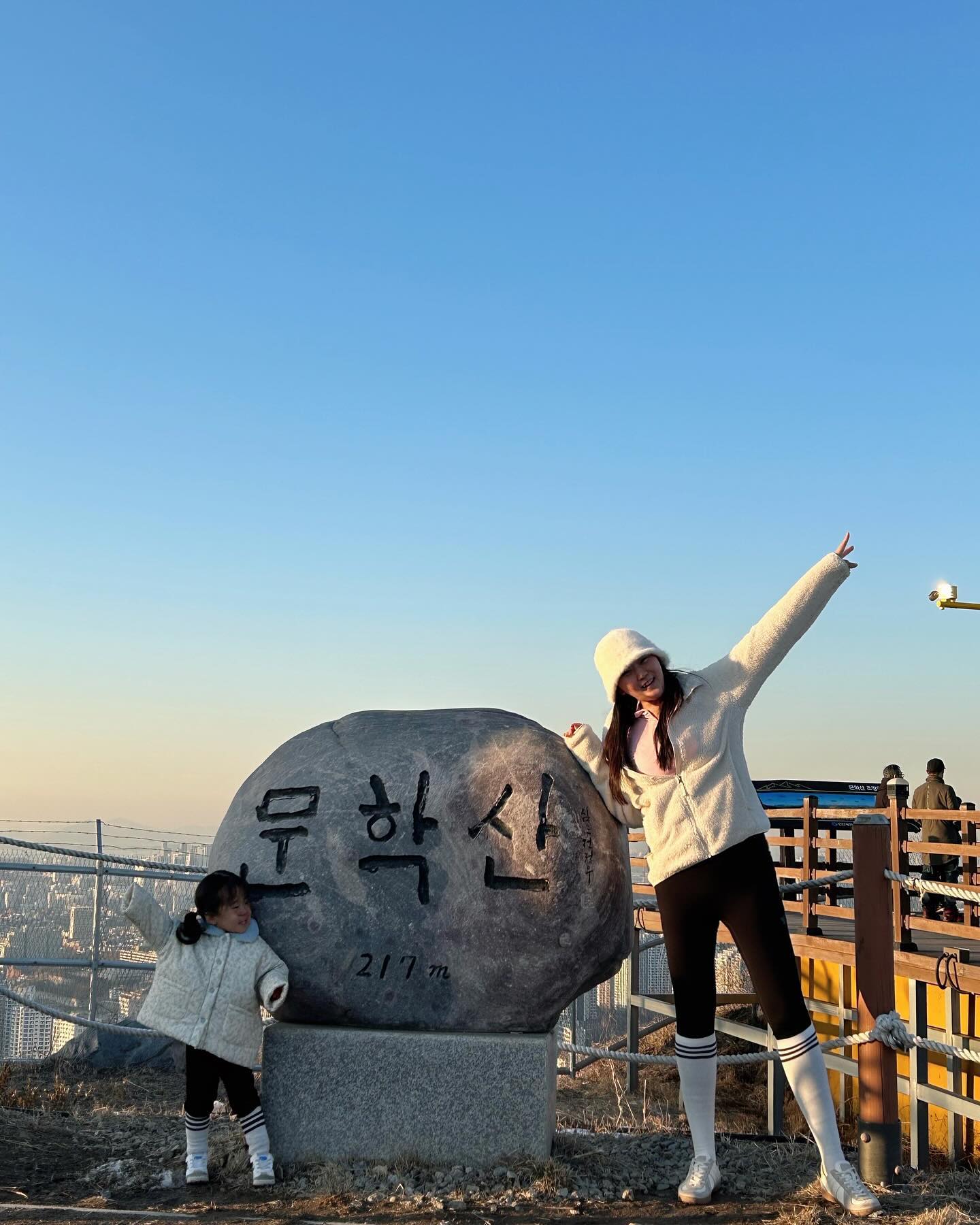 토요일은 #등산 
다인이힘으로 스스로 올라가기⛰️