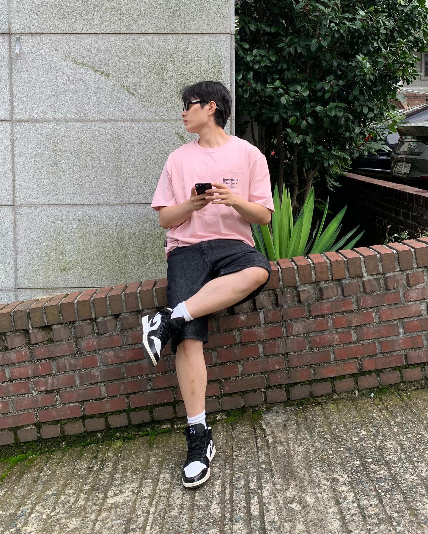 #광고 node_archive 

버뮤다 팬츠로 완성하는 여름

#협찬