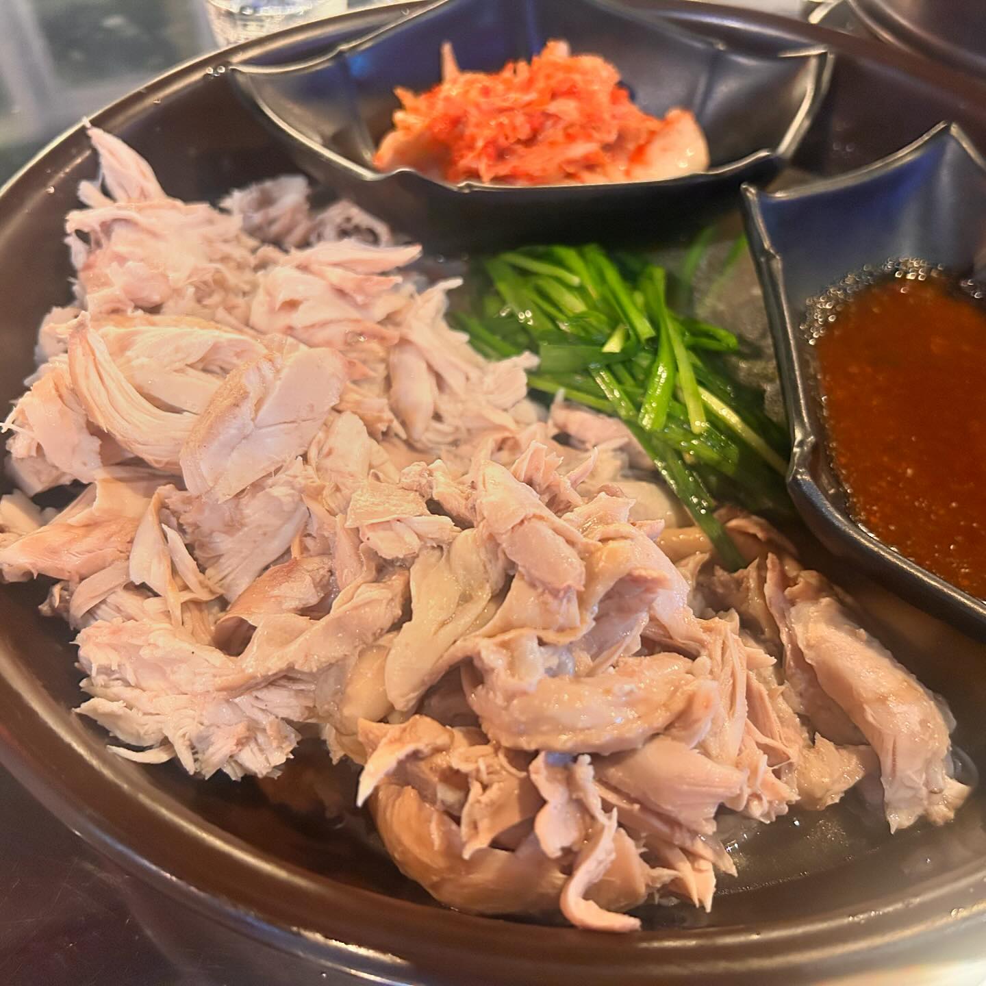 부추꼬꼬
메뉴이름이 ㅋㅋ 나름 귀엽네~
요거 술안주인데 뭔가 안주가 아니라 
몸보신되는 기분~🤣
건강한 안주😝