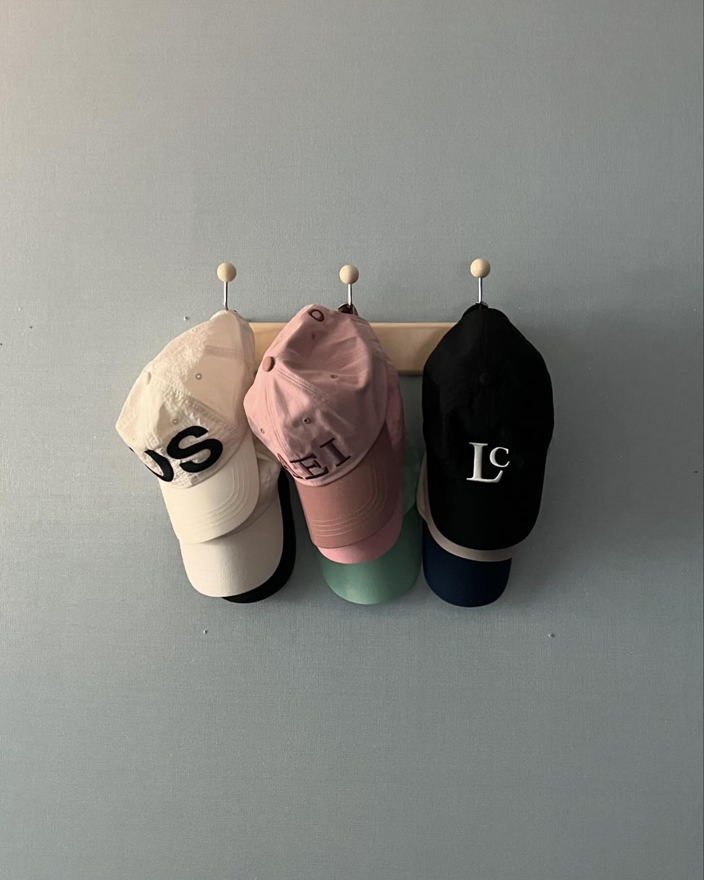 #모자걸이 설치 완 🧢🙂‍↕️
-
#오늘의집