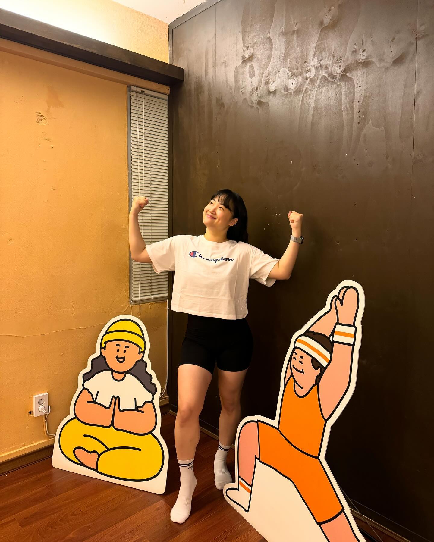 sunday_namaste
champion_korea 

달리기두 하고
요가두 하구
이쁜 챔피온 티셔츠까지!! 💚🤍