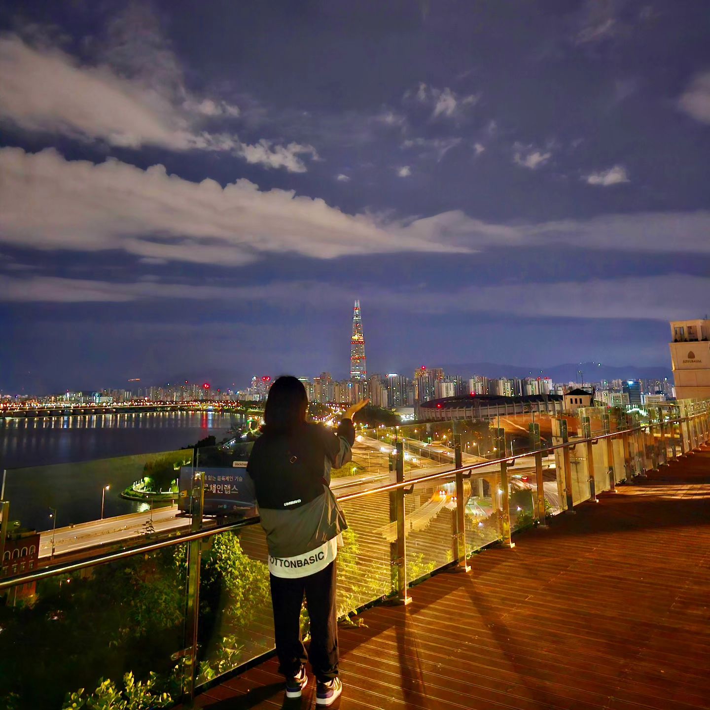 #❤️

야경은 역시🩷