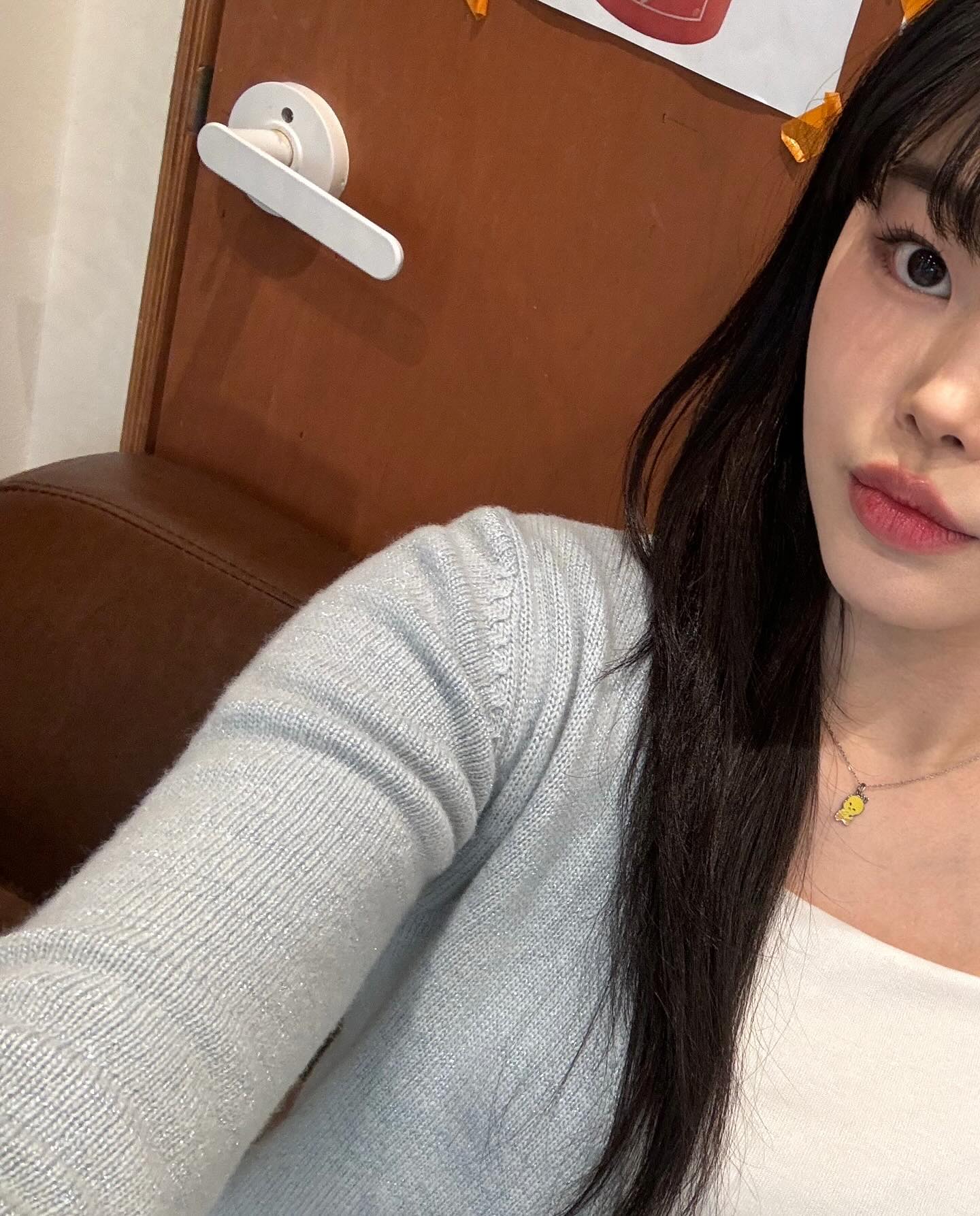 ☁️

하늘색 옷은 첨인디yo