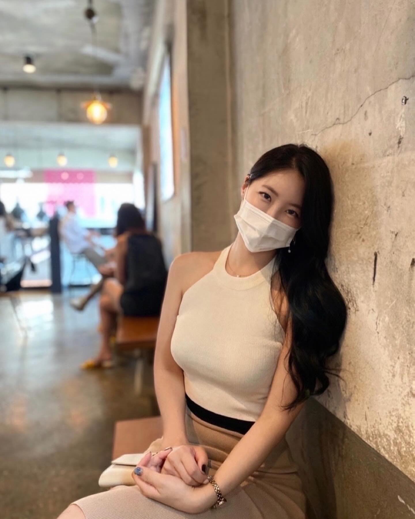 이때로 돌아가기 위해,,
여름준비 레츠고ᕦ(ò_óˇ)ᕤ

작년엔 몸이 준비안돼서(?) 다 거절했었는데,,
올해 함께 작업할 바프 작가님덜,, 문의 받슴니다,,,🙆‍♀️

#넘길수록이상한건기분탓
#바디프로필준비
#운동하는아나운서 
#헬짱아나