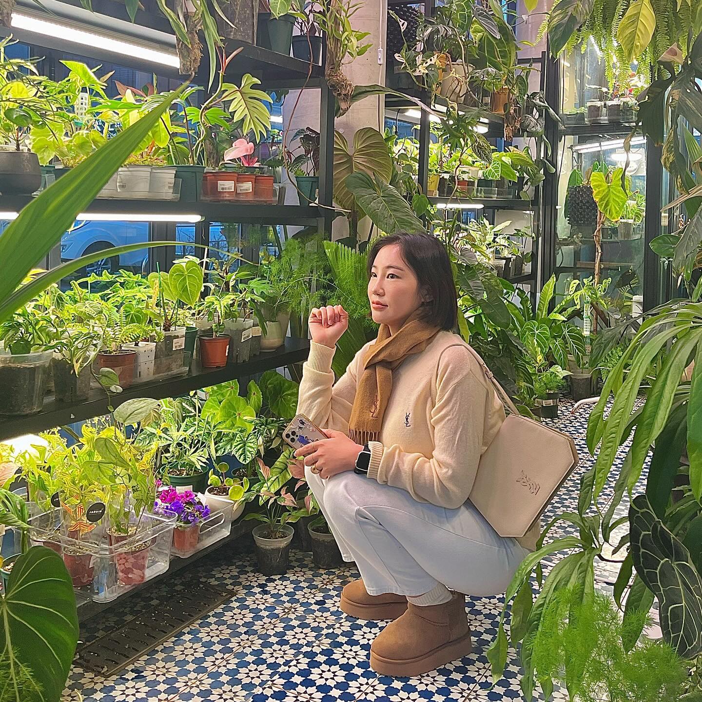 🪴🍀🌿🌿🍃
코꾸멍 건조할땐 식물카페 가야해