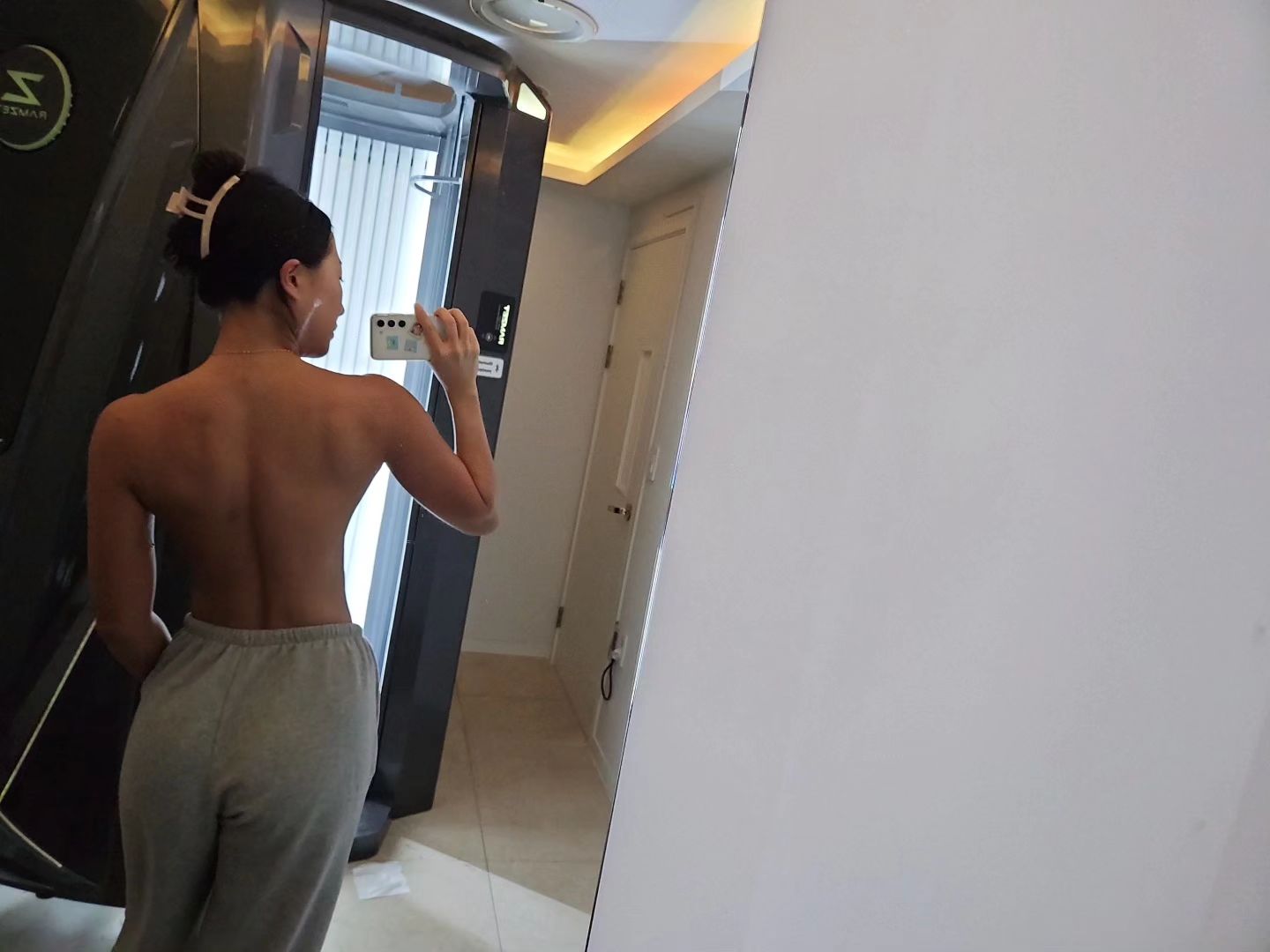 #오운완 
오랜만에 피드 인데 뚠뚜니가 따로 읎네 ! ! ! 

#운동하는여자 #운동하는직장인 #눈바디 #바디체크 #운동소통 #fitness #workout #gym #athlete #fitnessmotivation #body