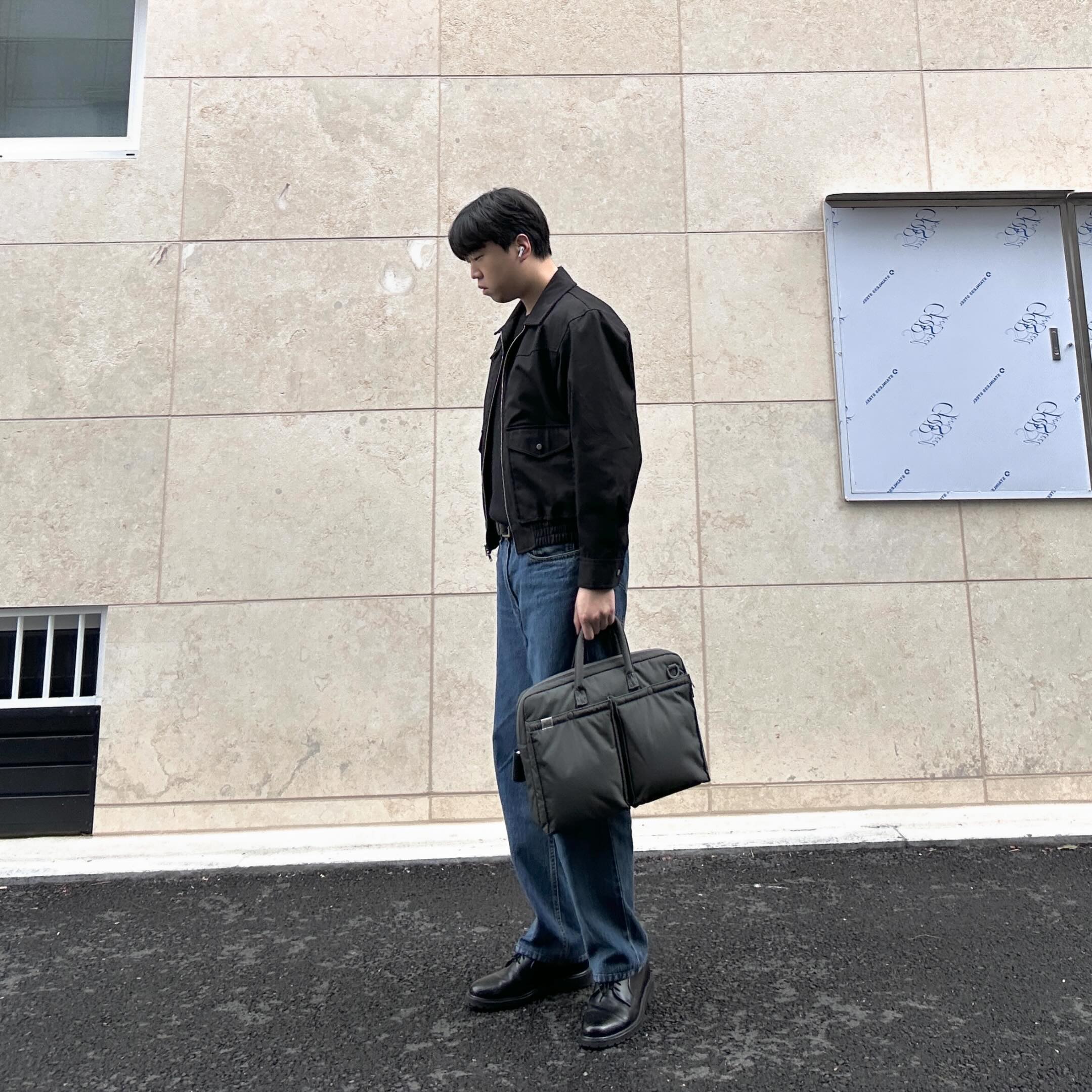 이사를 했는데
사진찍을 곳을 잃은 이슈😇

오랜만이죠!
행복하게 잘 살고 있답니다😊