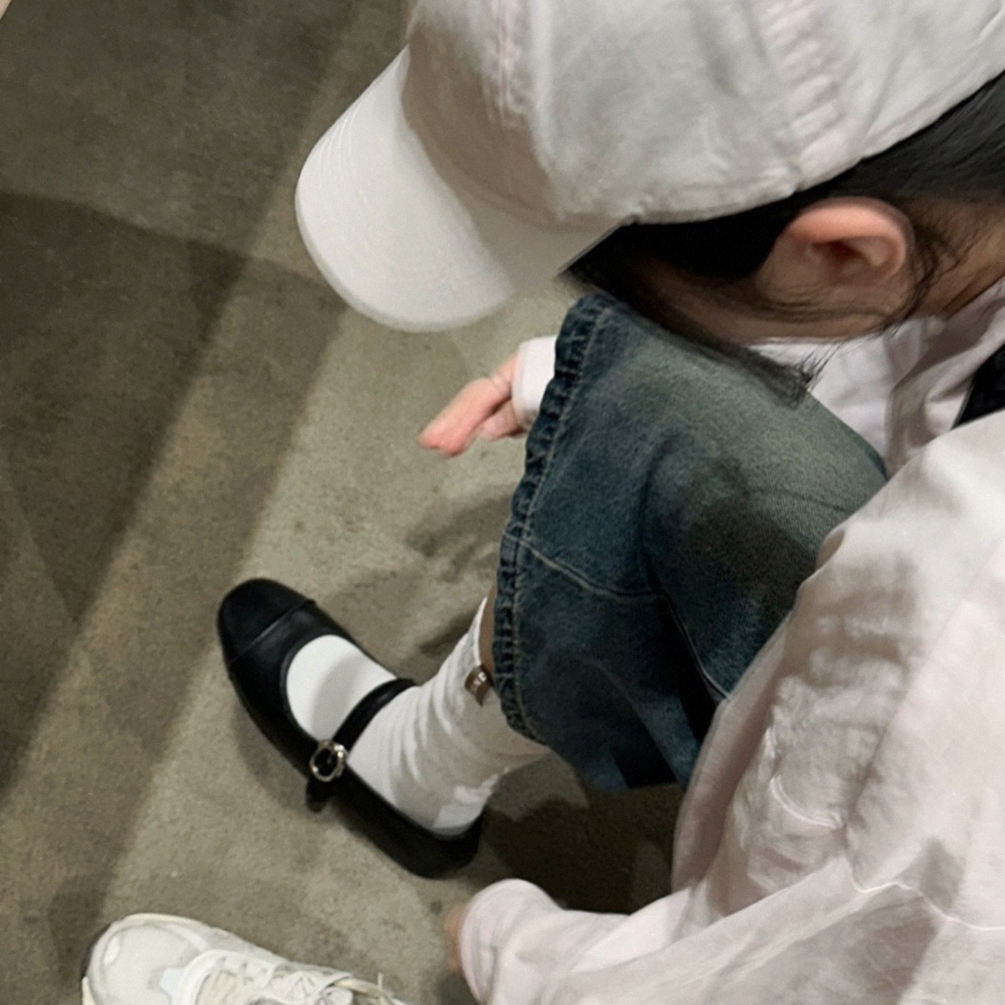현기야나저거사주라
_
_
_
#fyp #킨 #keen #29cm #이십구센치 #더현대 #더현대서울 #하이츠 #하이츠스토어 #피어 #peer #메리제인 #메리제인플랫 #셔츠코디 #모자코디 #viral #l4l