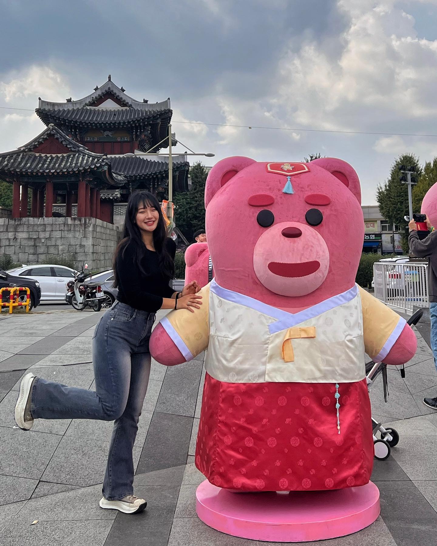 기여운 #벨리곰 🐻💕
.
.
.
#데일리 #팔로우 #좋반 #daily #셀피 #전주 #전주한옥마을 #군산 #울산 #대구 #대전 #광주 #여수 #부산 #서울 #일상 #전신샷 #데일리룩 #셀스타그램 #데일리 #오오티디 #첫줄 #첫줄반사 #소통 #dailylook #fff