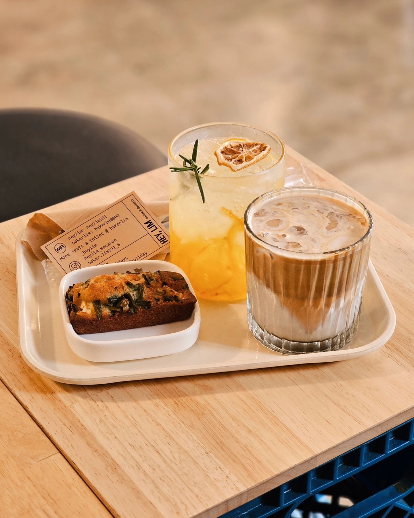 헤이림🛋
⠀
⠀
⠀
 ​
🥞쪽파크림치즈휘낭시에
🧉유자청에이드
☕용두라떼
⠀
 
⠀
 ​
Heart Score : 💖💖💖💗🤍
⠀
⠀
⠀
*̩̩̥*̩̩̥ ୨୧ ⑅ ୨୧ *̩̩̥*̩̩̥

용두역 헤이림
_heylim

✼• ┈┈┈┈┈┈┈┈┈┈┈┈┈┈┈┈•✼

📍서울 동대문구 고산자로 391
⏰월~금 09:00~22:00
토일 10:00~22:00
주문마감 30분전
📅없음
🐕반려동물 동반가능
🚗주차 불가

✼• ┈┈┈┈┈┈┈┈┈┈┈┈┈┈┈┈•✼​​​​