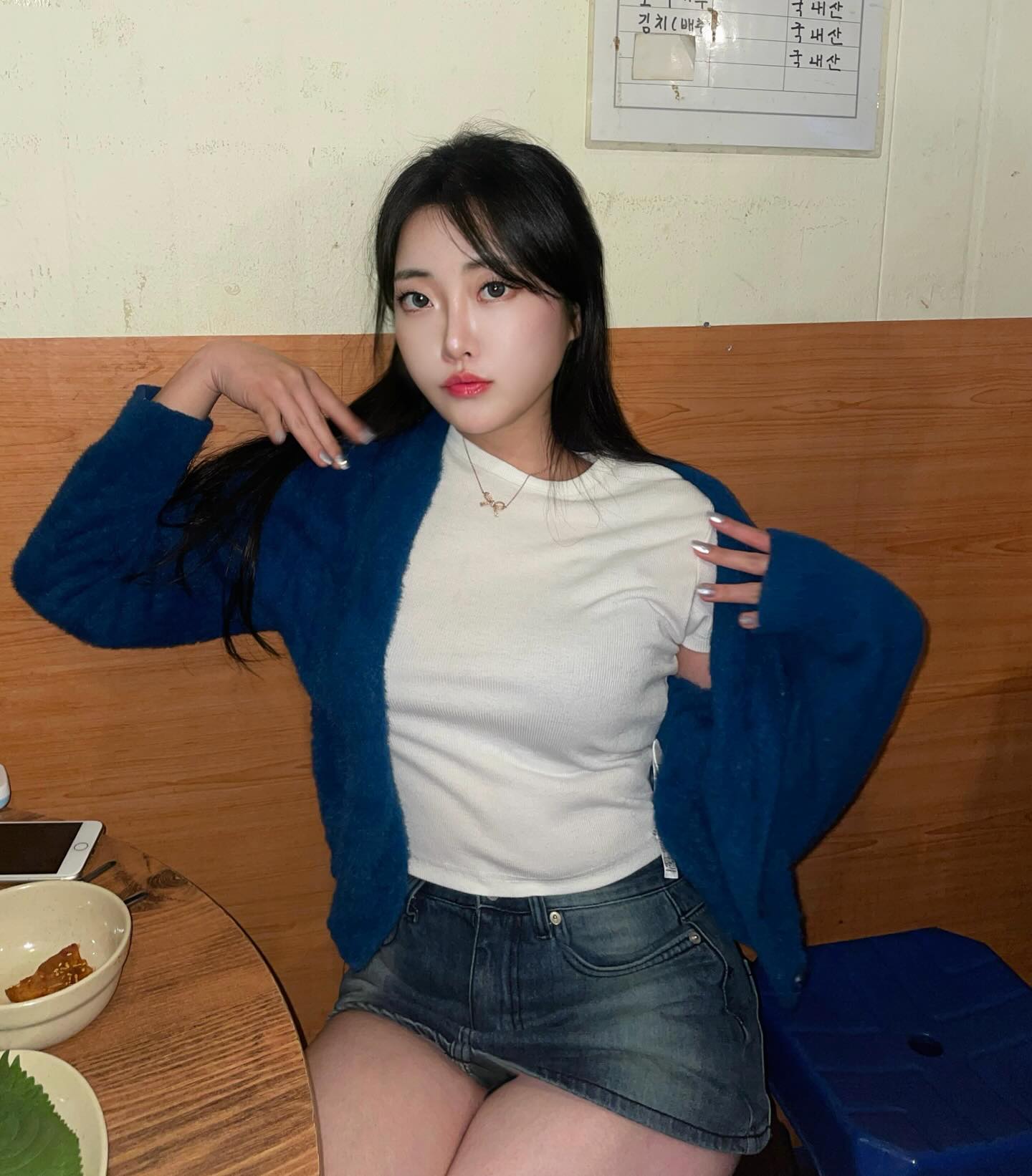 쿨톤 호소인은 오늘도 파랭이를 입고 나들이 🦋🪼🐬❄️🌏🧊🫐💦💍🧢👕🧞‍♂️🥶🦕
