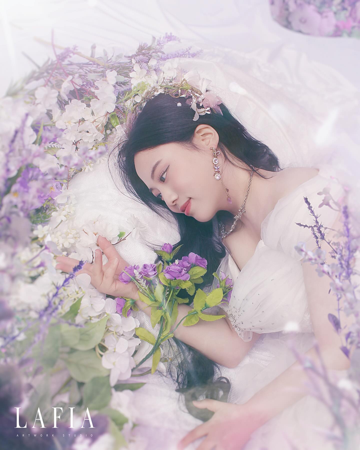 lafia_official  라벤더드림🌸 

(웨딩사진아니에유)

#라피아 #라피아스튜디오 #스냅샷 #snapshot