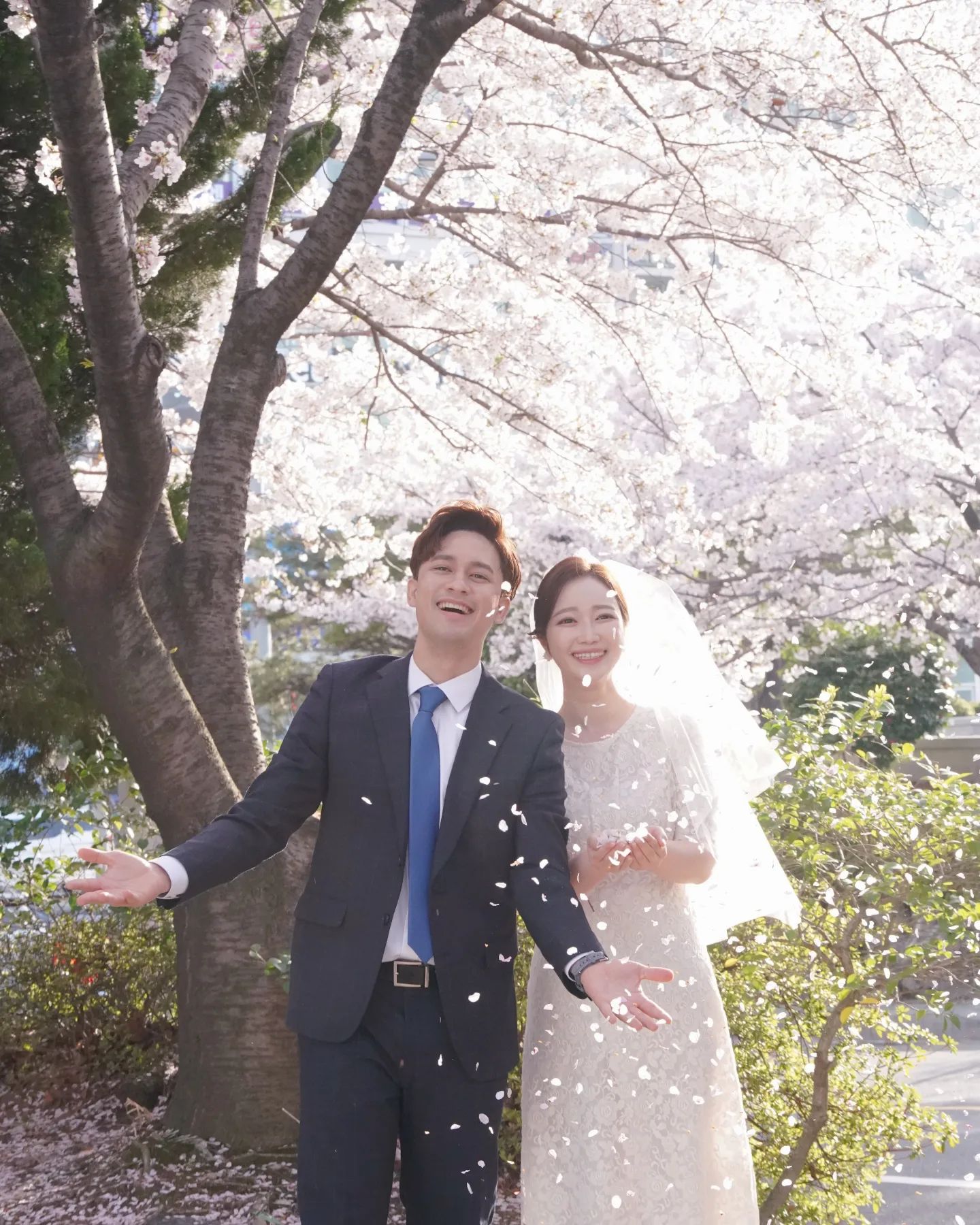 ⠀⠀⠀⠀⠀ ⠀⠀⠀
벚꽃엔딩🌸🌸🌸
2년 전에도 살 빼야 한다고 생각했지만 지금은 저 때만큼이라도 돌아가길 바라는 마음 또르르🥲
⠀⠀⠀⠀⠀ ⠀⠀⠀
#벚꽃엔딩🌸
