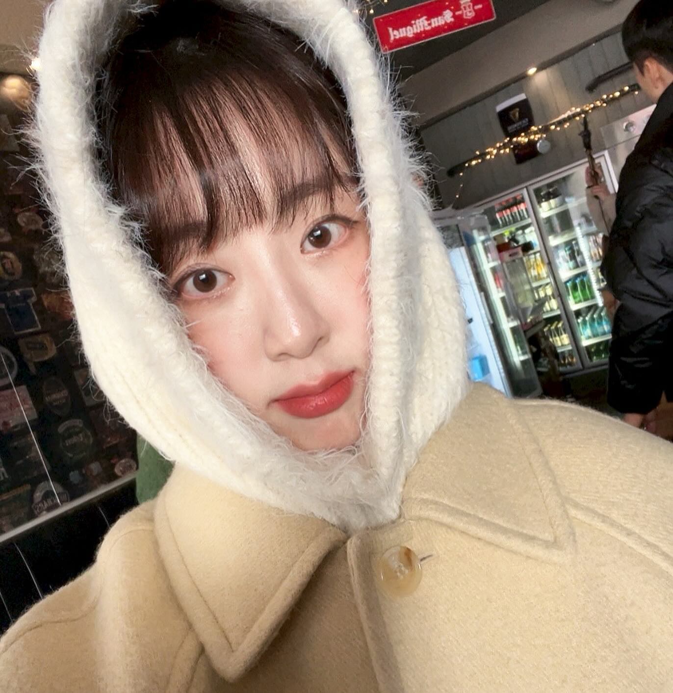 실감이 Anna.. 2023년 12월 38일이야

#배우 #촬영
