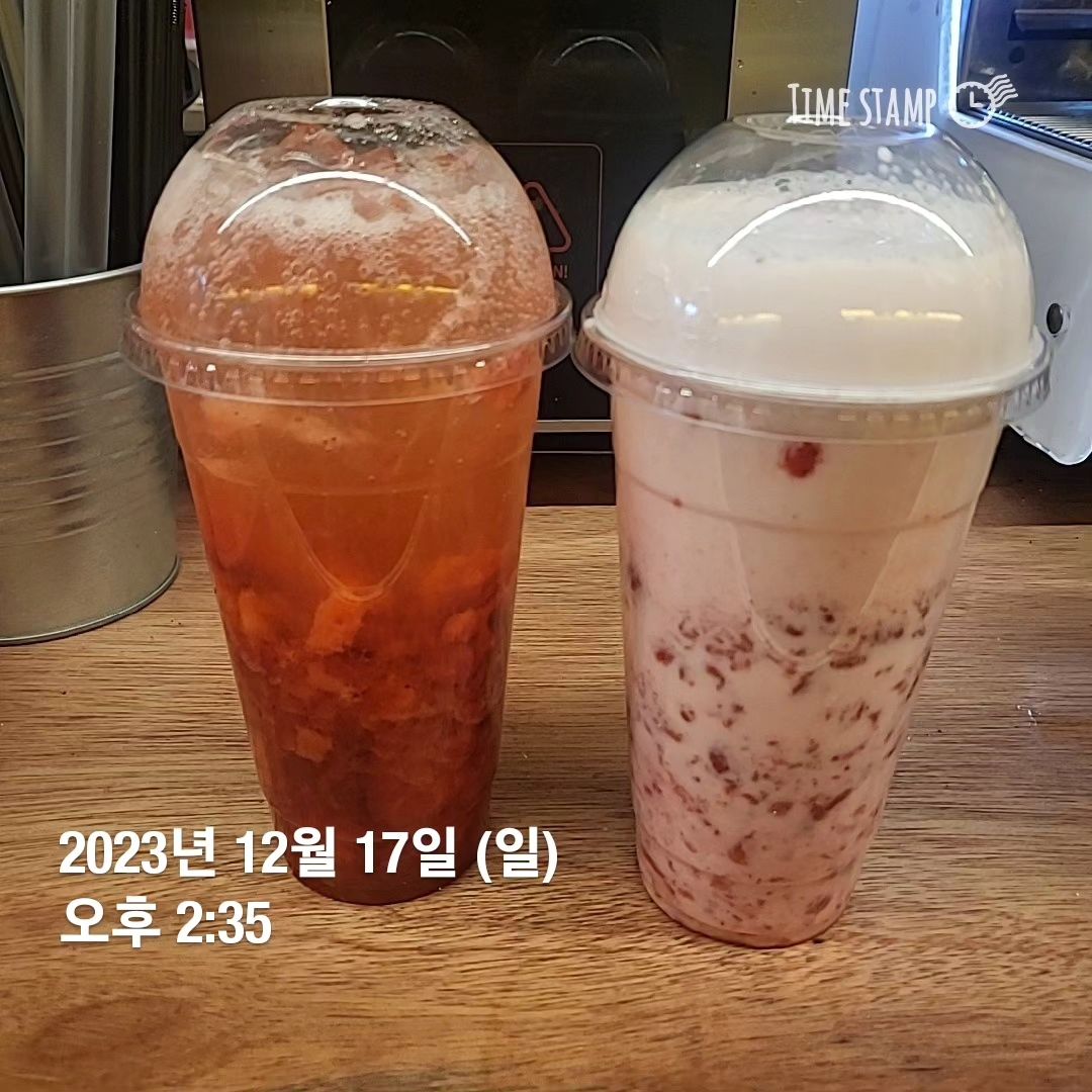 #딸기왕창라떼🍓 사이즈업.20온즈
#딸기왕창에이드🍓 사이즈업.20온즈
#막배달전...배달