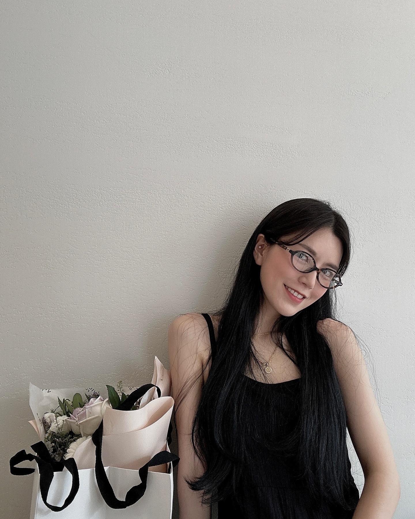 HAPPY 🖤🖤🖤