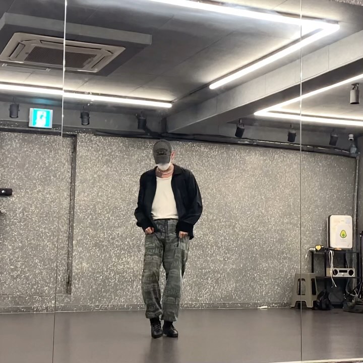 Fwb ,, 👾

C: xiwon___ 
S: eloinvvd moonsujin94 
#xiwonchoreography