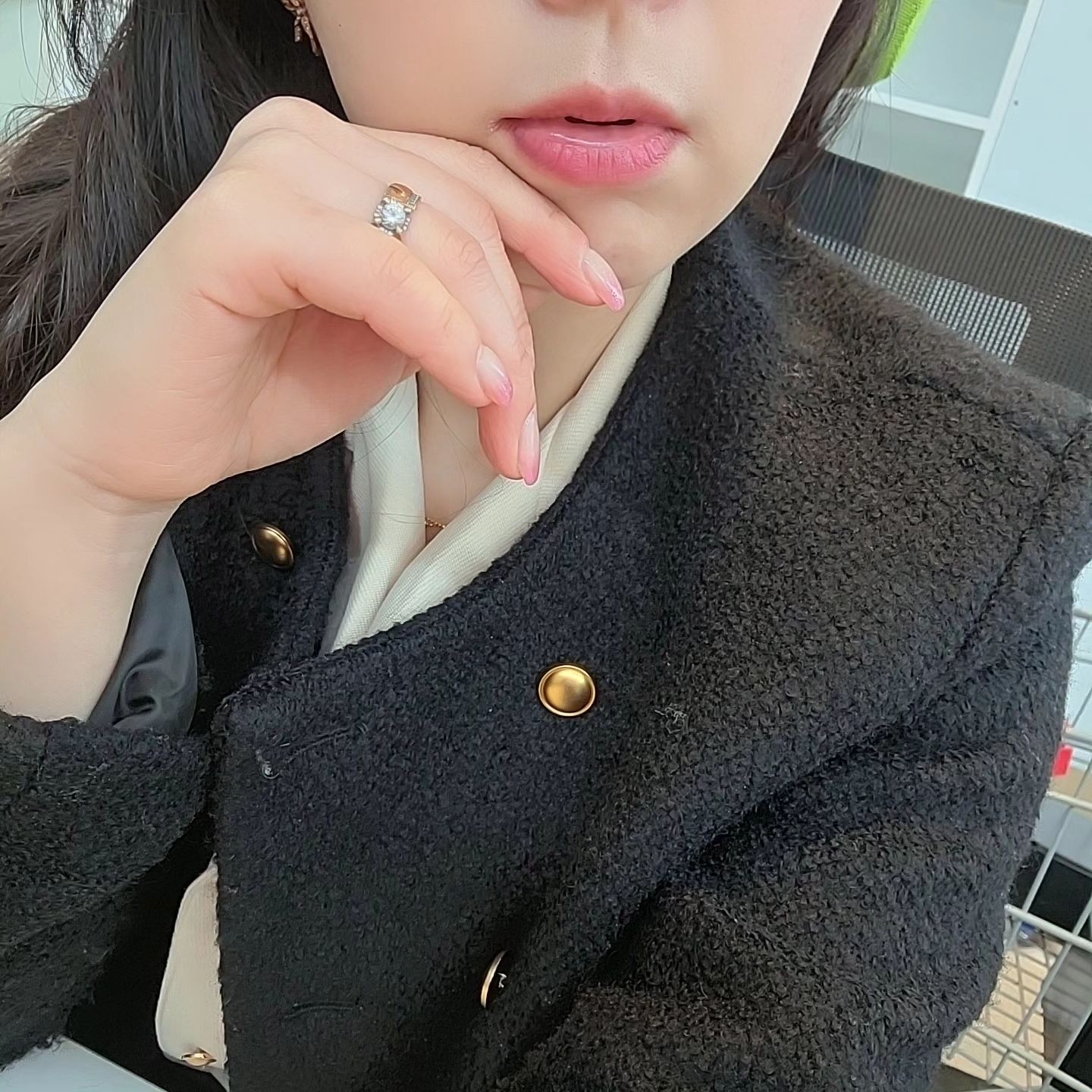 아침마다 전쟁
아침은 꼭 먹여야한다는 내 신념!!
징징거리는 애 입에 뭐하나라도 더 집어넣으려 달래도보고 화도내보고 짜증도내보고 구걸도 해보고ㅠㅠ

초1 엄마 이렇게 힘든건가요?
애둘,셋, 우째 키워요? 하나도 이렇게 힘든데...
내가 너무 나약한건가?
3월내내 직장 관두고 싶다는생각 천만번ㅠㅠ
악으로 깡으로 버티는중!! 자꾸 울컥울컥!!

#짜증내서미안해아들 #화내서미안해아들 #도닦아야해 #힘들다 #힘내보자 #눈물닦고오늘도화이팅