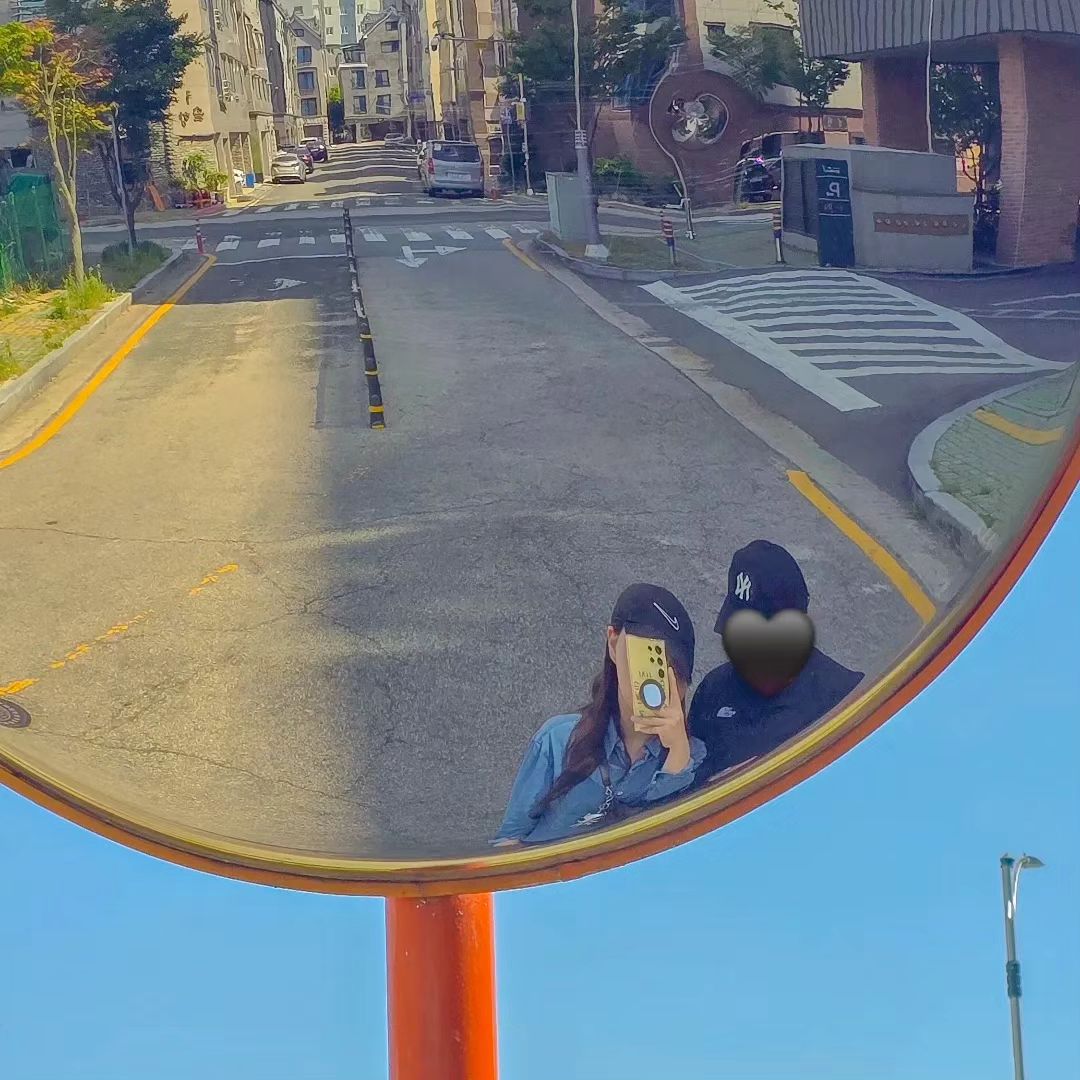 혹시 저희집만 에어컨 풀가동 아니져..?
이런 분들 있으신 거 맞져..? ㅎㅎㅎ🫶
⠀
더위 엄청타는 둘이라 전기세고 뭐시기고 모르겠고
일단 살고보자며
ㅋㅋㅋㅋㅋㅋㅋㅋㅋㅋㅋㅋㅋㅋㅋ
⠀
아아 없으면 뇌정지오는 날씨 .. 😑

⠀
#이런데
#7월에웨촬이라니
#내가무슨미친짓을한걸까..