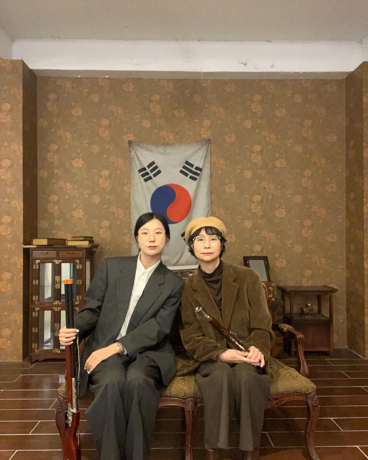 (한줄생략)

믓쨍이 엄마랑 👯‍♀️

-

#모녀룩