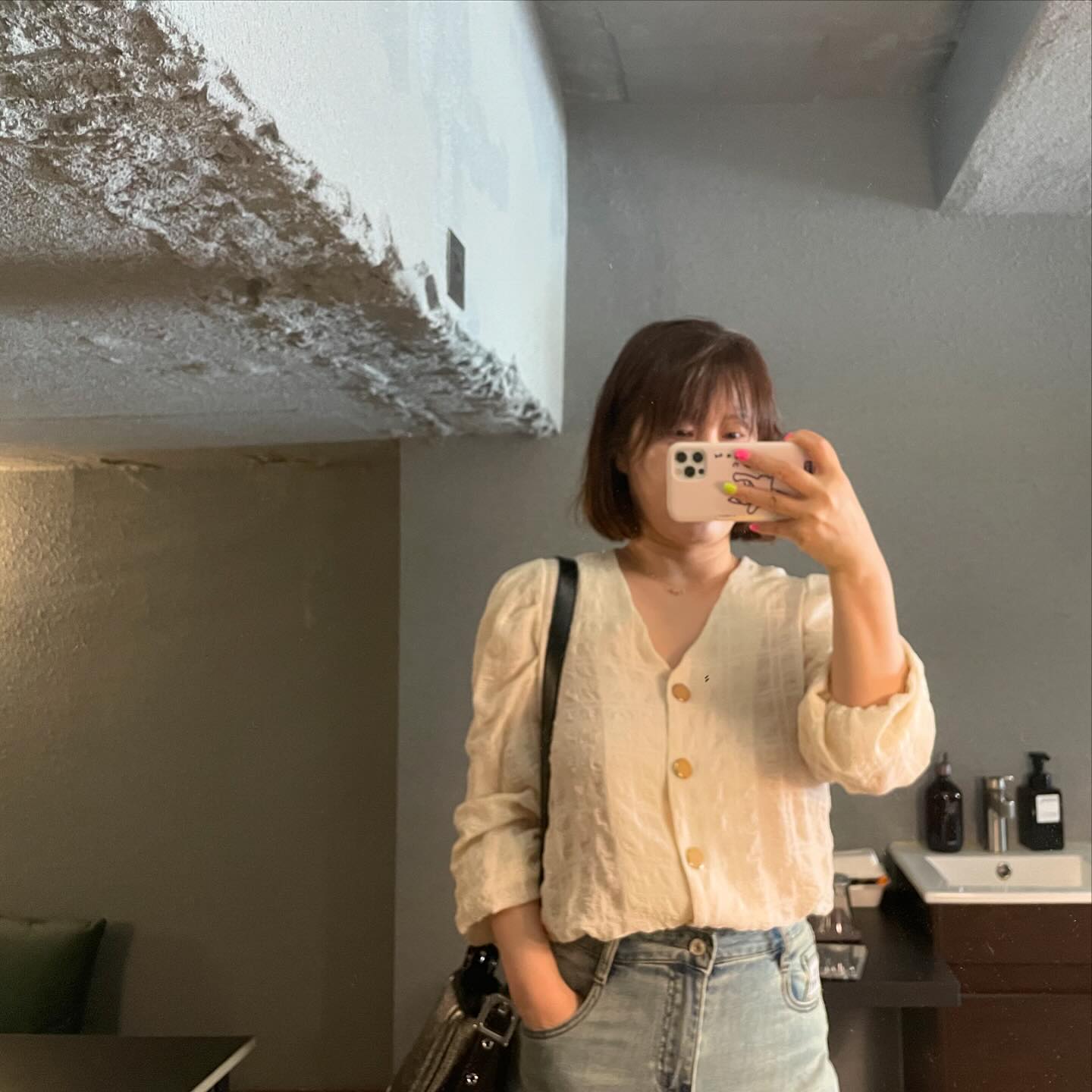 카페 현옥에서 일상

#금요일 #일상그램 #일상스타스램 #셀피 #셀카 #셀스타그램 #셀스타