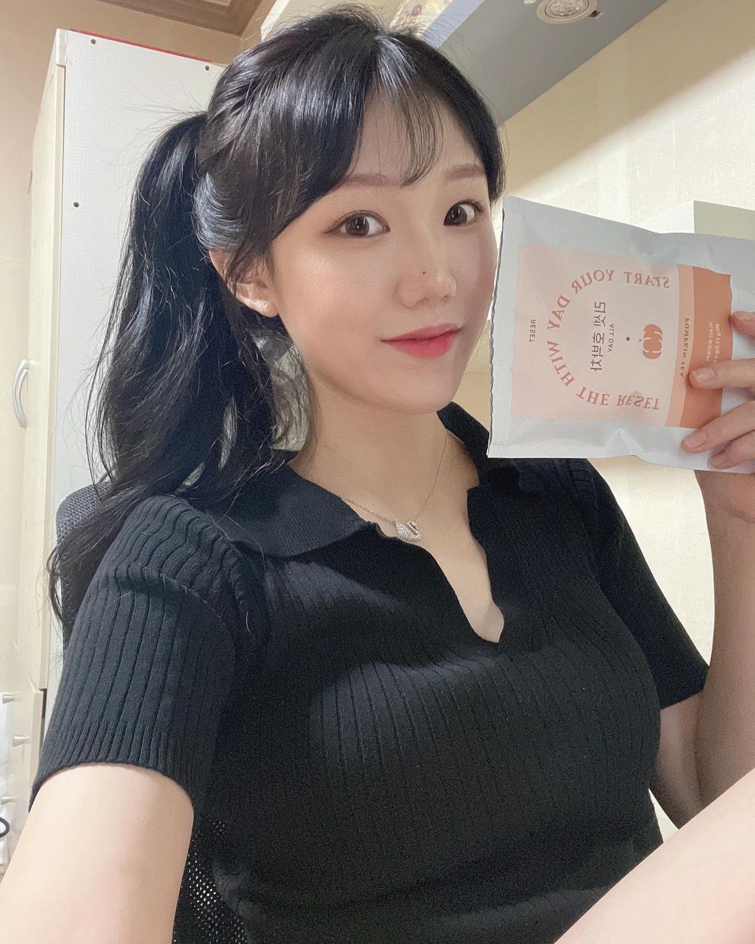 🌷예진맘(쑤니정)🌷 on Instagram: “#협찬 @reset_hada_official ⠀ ⠀ ▫️리셋호박차 ⠀ ⠀ 예진맘 이래봬도 출산 후 살쪄서 다욧트 결심후 -16kg를 감량한건데 그때 리셋 호박차 같이 먹었으면 진