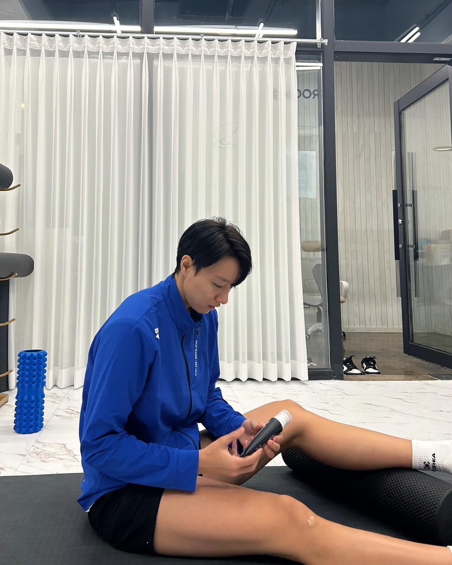 손에 묻지 않고 
운동 전, 후에 마사지크림을 바를수 있다니 !🥹👍🏻
기존에 쓰던 마사지 크림 들은 다 손에 묻어서 사용후 손을 씻어야하는 번거로움이 있었는데 슈퍼브모션 마사지크림은 손에 묻지않고 간편하게 사용할수 있어서 좋다아 -! 🧴

superbmotion_official 🛒

#슈퍼브모션#마사지크림#스포츠크림
#근육통크림#웜업크림#리커버리크림
#발열크림#쿨크림#노터치마사지