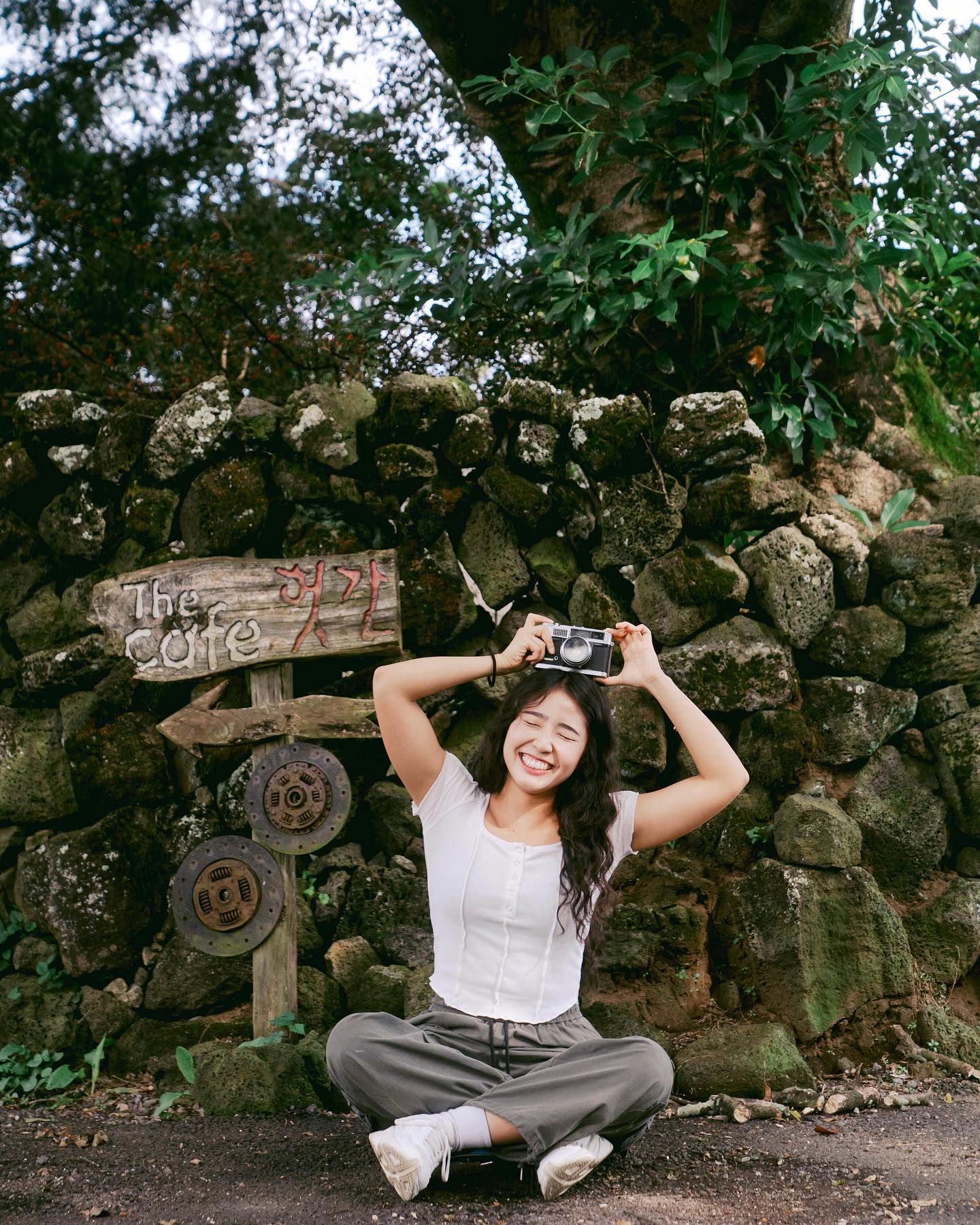 송당온도에서 스냅찍기📸
제주도 동쪽 너무 좋다
아기자기하고 조용조용🌲

94 친구들과 추억 한 스푼 +1
.
.
.
#송당온도 #삼육육 #제주스냅
