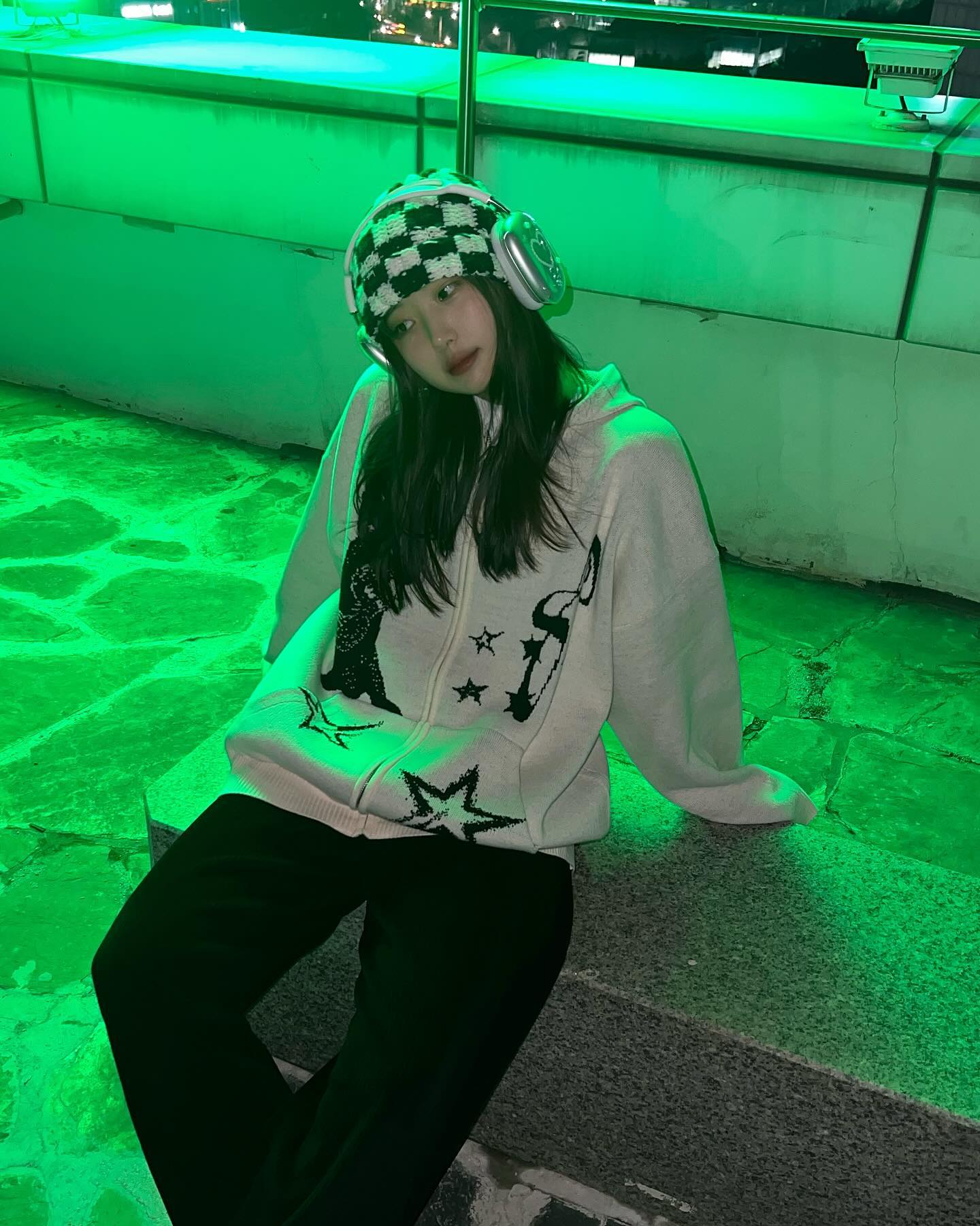 3번째 사진 브이 속 영역전개 
.
.
leathery.official