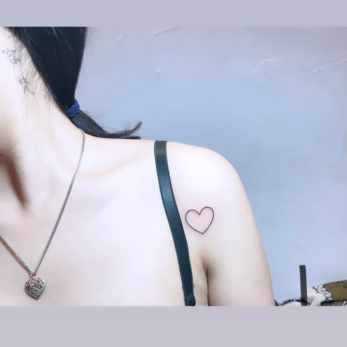 .

타투 문의
오픈카톡 - https://open.kakao.com/o/sKA2rdmd
카카오톡 채널 - https://open.kakao.com/o/sKA2rdmd