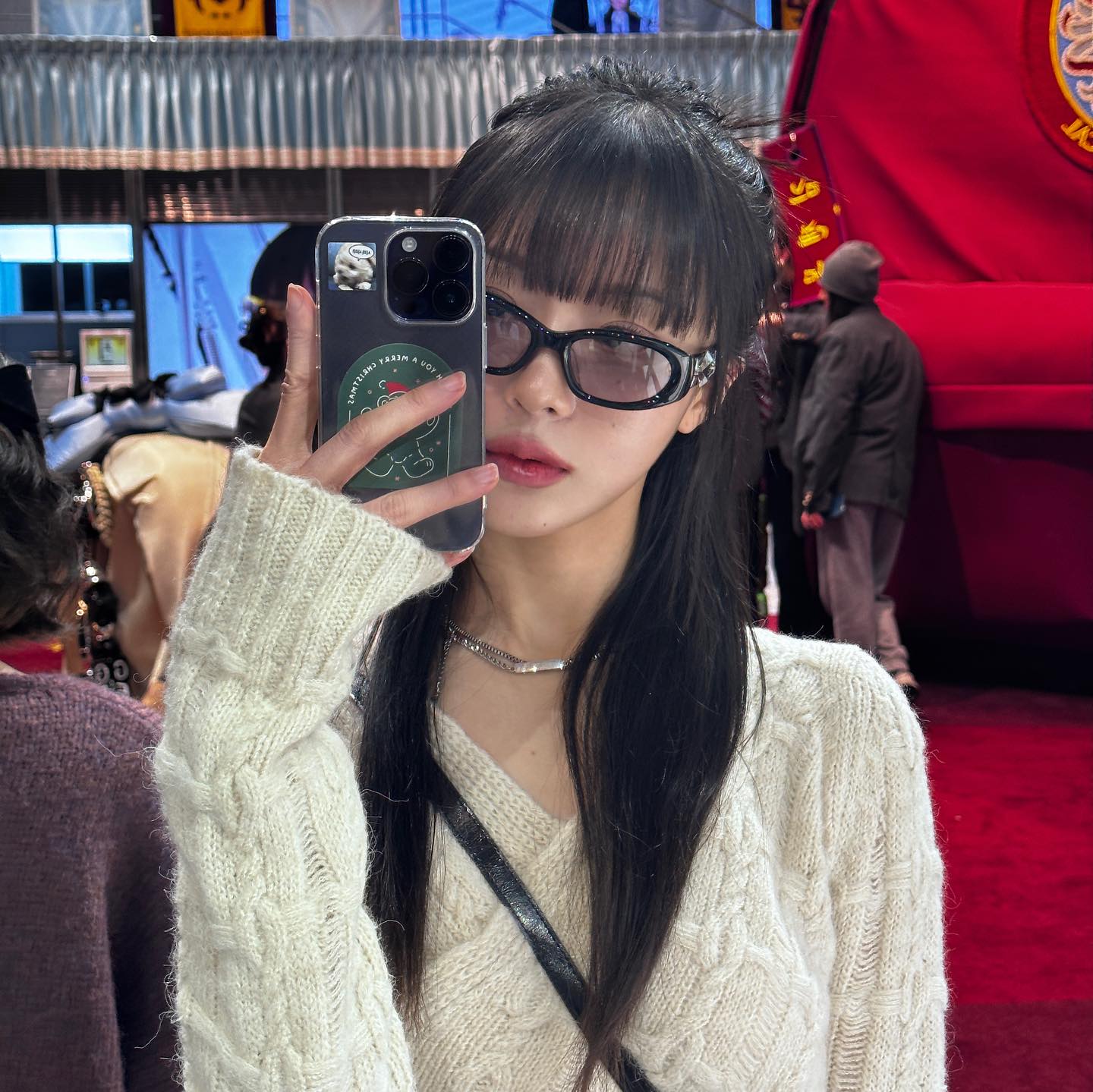 😎👄