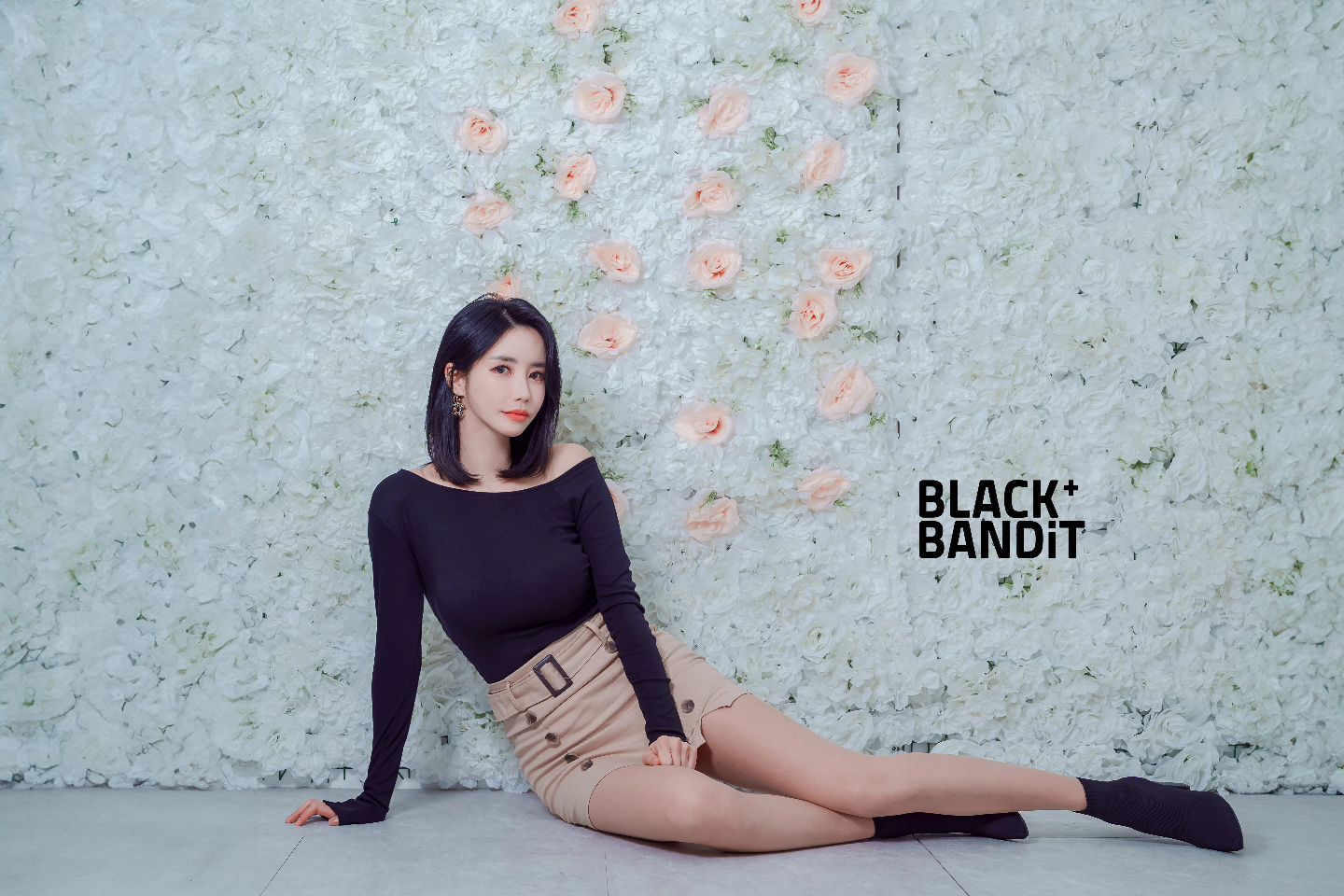 #BLACKBANDiT_st
X #임솔아 💕님과 함께...
.
.
m. 임솔아
p. 서녘킨pd
s. 꽃밭 
.
.
#서녘_임솔아 #limsola
#portrait #photography
#snap #profile