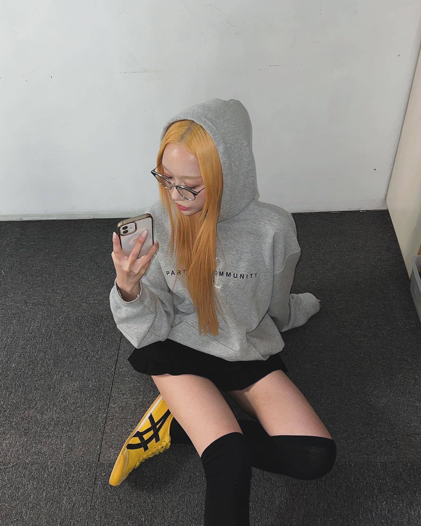 집에서 애니만 보는 나 ..