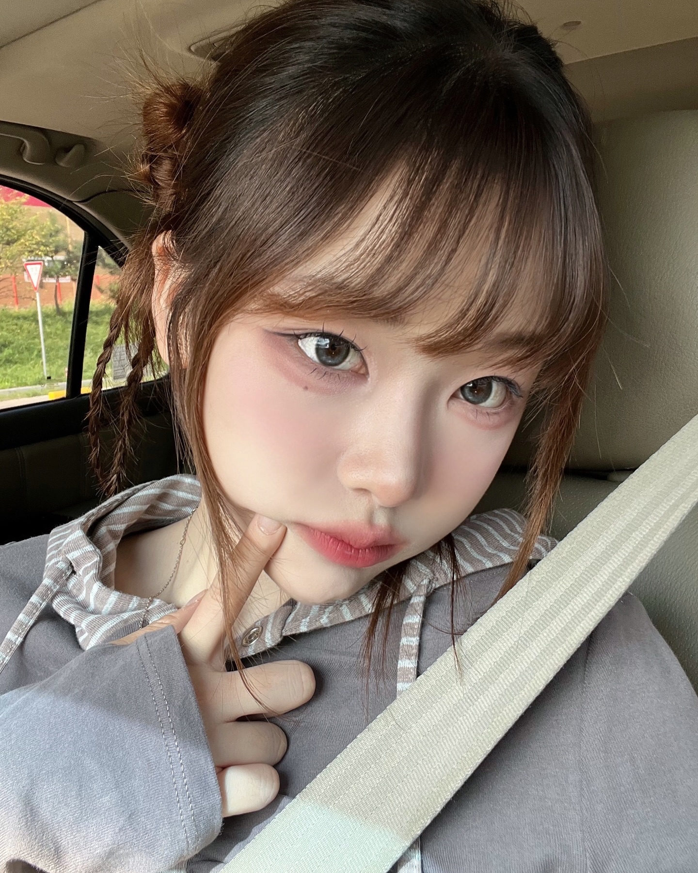 나들이 조아🍀

#대부도 #대부도카페 #모리걸 #ootd #후아후아 #드라이브 #안산카페 #fyp #selfie #푸딩맛집 #여자헤어스타일 #하파크리스틴 #그레이렌즈 #그레이렌즈추천