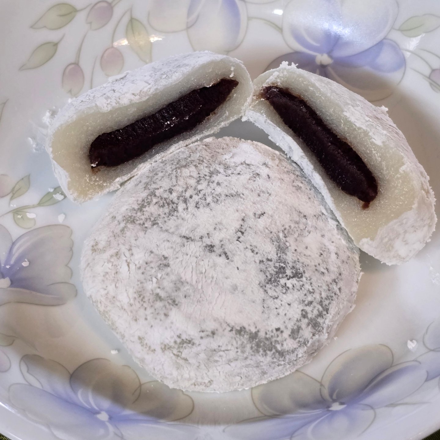 .
가격 착하고 떡 맛있는 곳 소개해볼게
바로 두류역 7,8번 출구쪽에 위치한
신내당시장 떡만드는아빠 라는 곳이야
요즘에 물가가 다 오르고 떡값도 비싸지는데
여기는 떡 1팩에 2,500원부터 시작하더라구
가격도 착한데 떡이 맛있어서 추천하고 싶어
특히 여기 사장님들이 엄청 친절하셔서 더 좋았어
.
#떡만드는아빠 #대구떡집 #대구달서구떡집 #광코떡집 #광장코아떡집 #달서구떡집 #두류동떡집 #대구두류동떡집 #대구신내당시장떡집 #신내당시장떡집